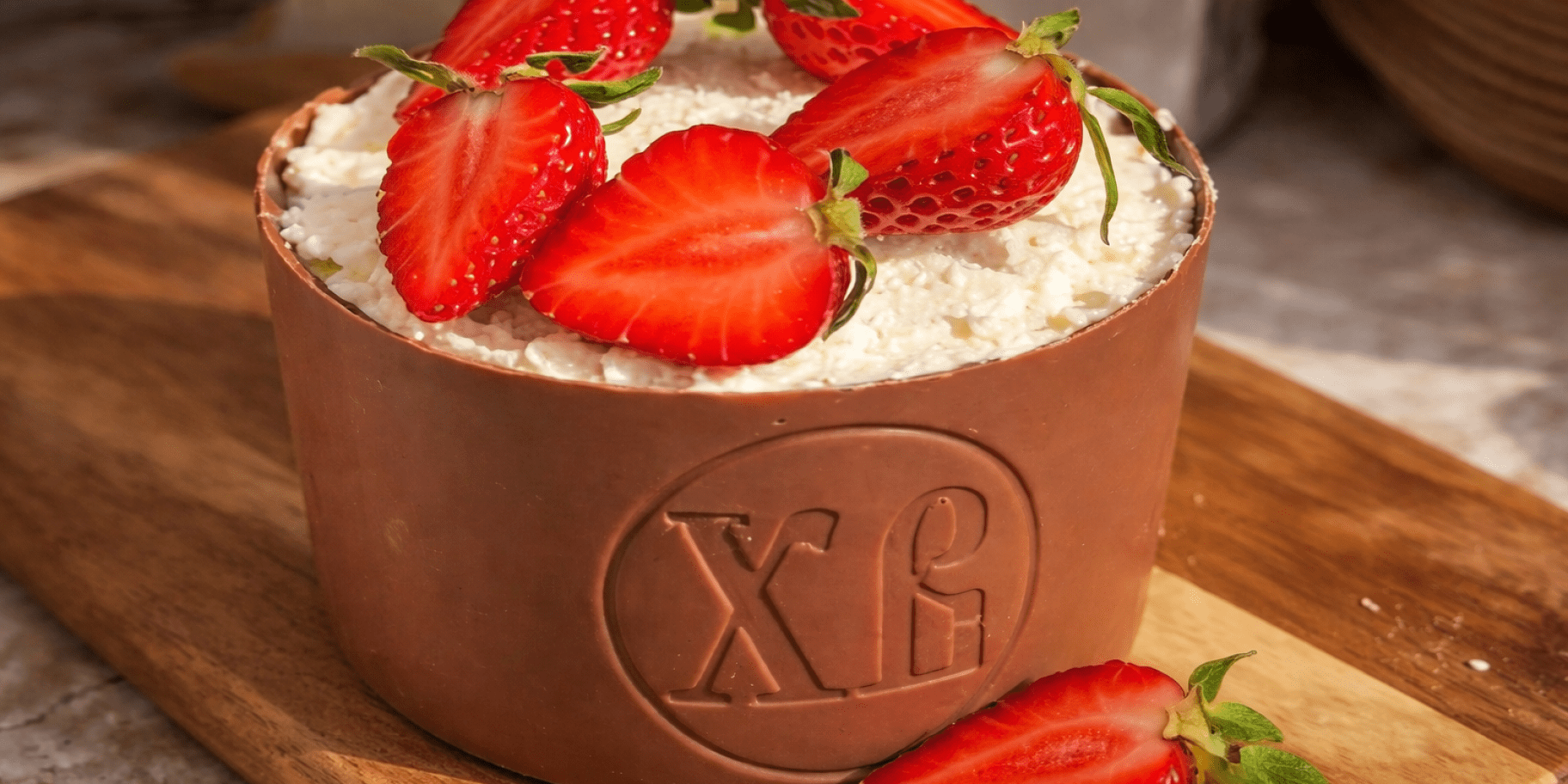 Сирна паска в шоколадному корпусі