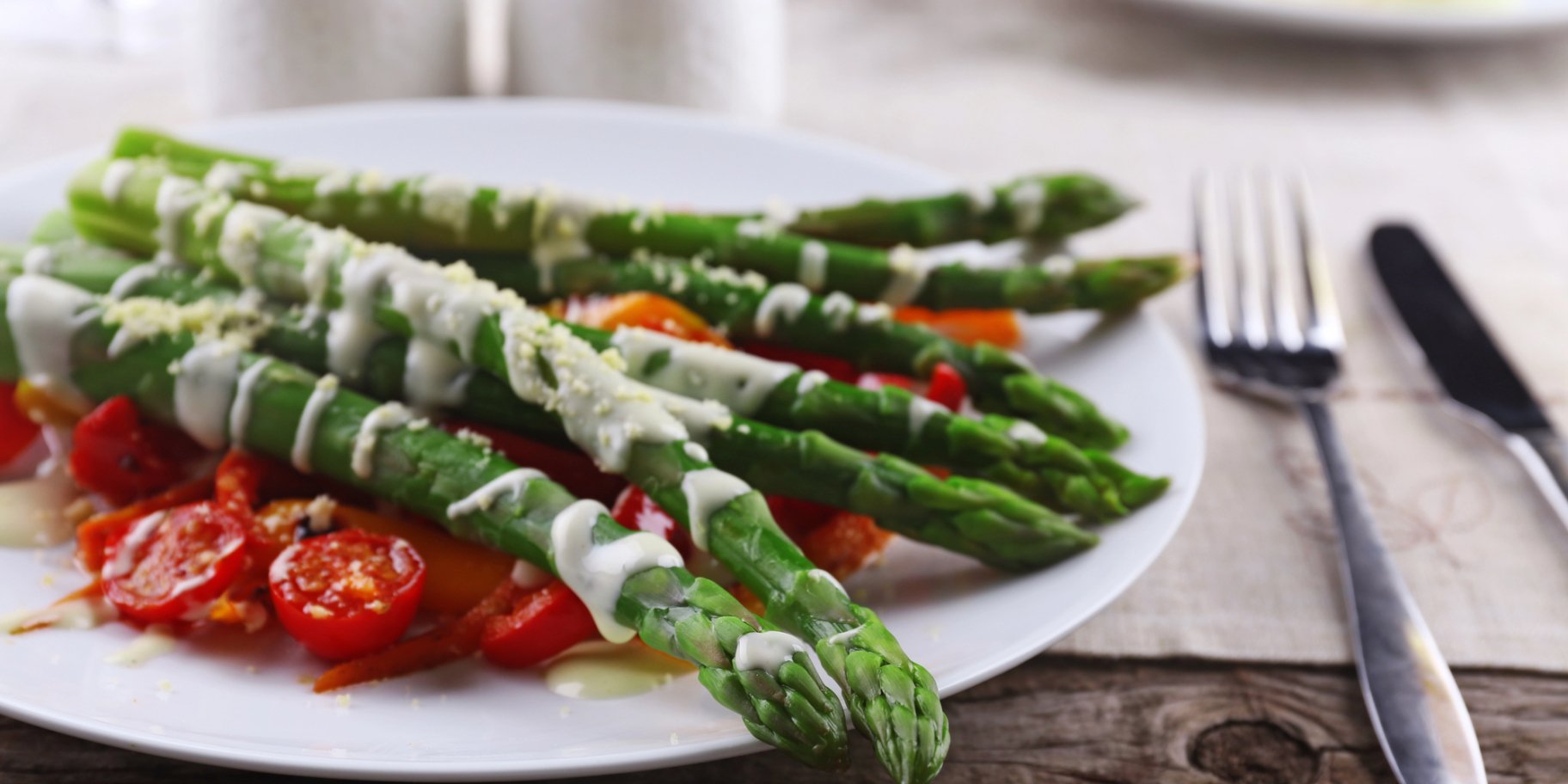 Спаржа Капрезе