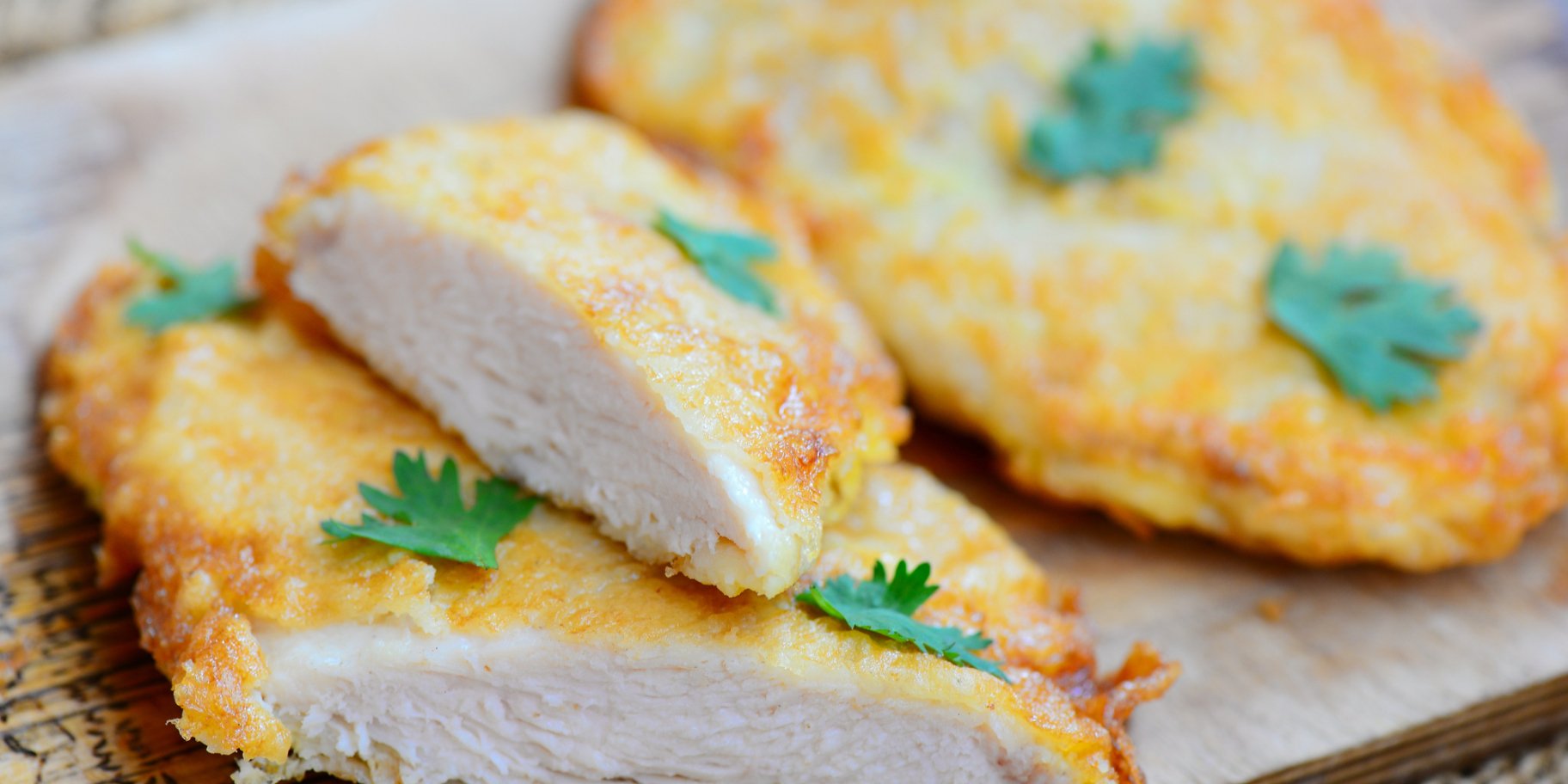 Куряче філе в цибулевому клярі