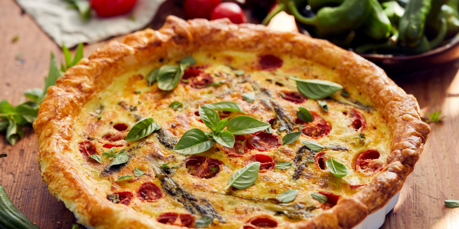 Безглютеновий тарт з сиром і овочами