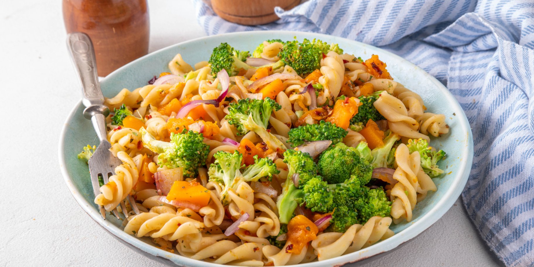 Паста з гарбузом та броколі