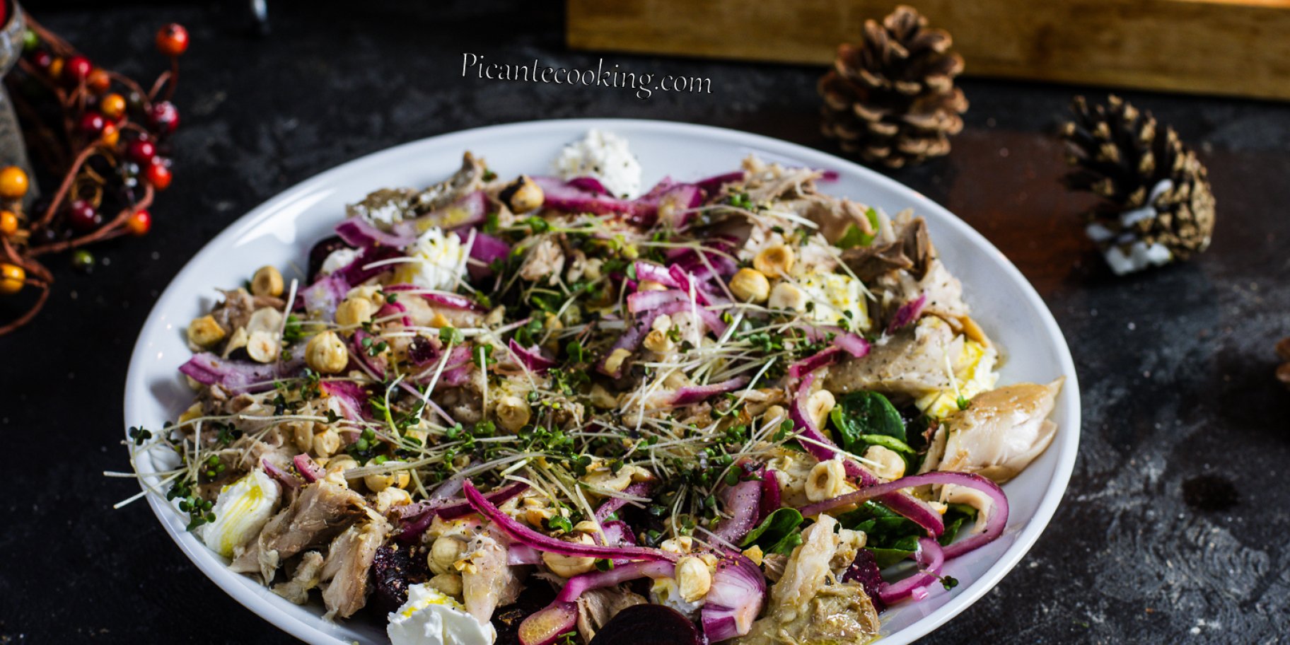 Салат зі скумбрією і буряком