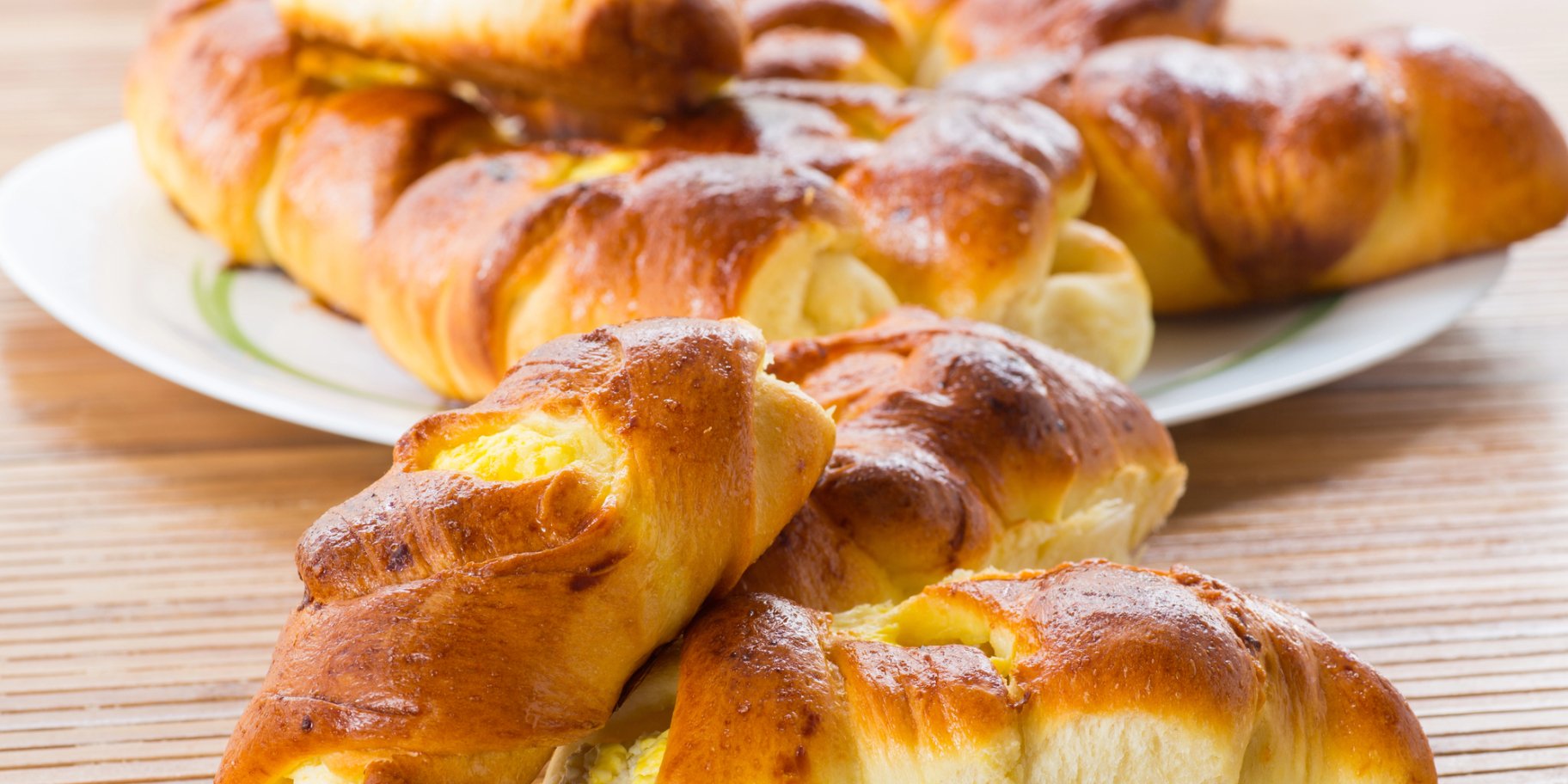 Домашні булочки з кремом