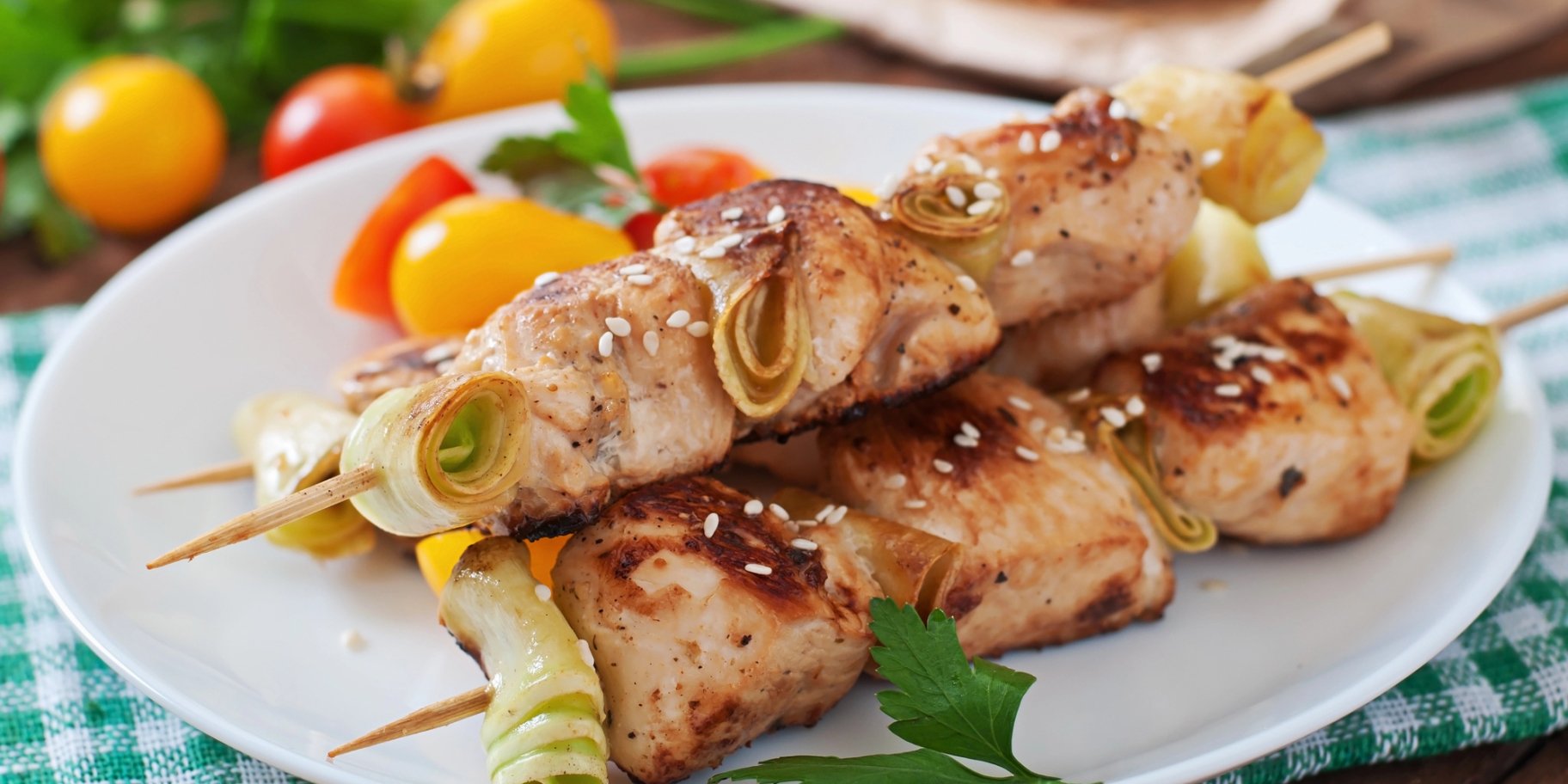 Шашлички з курки і кабачків Шашлички з курки і кабачків