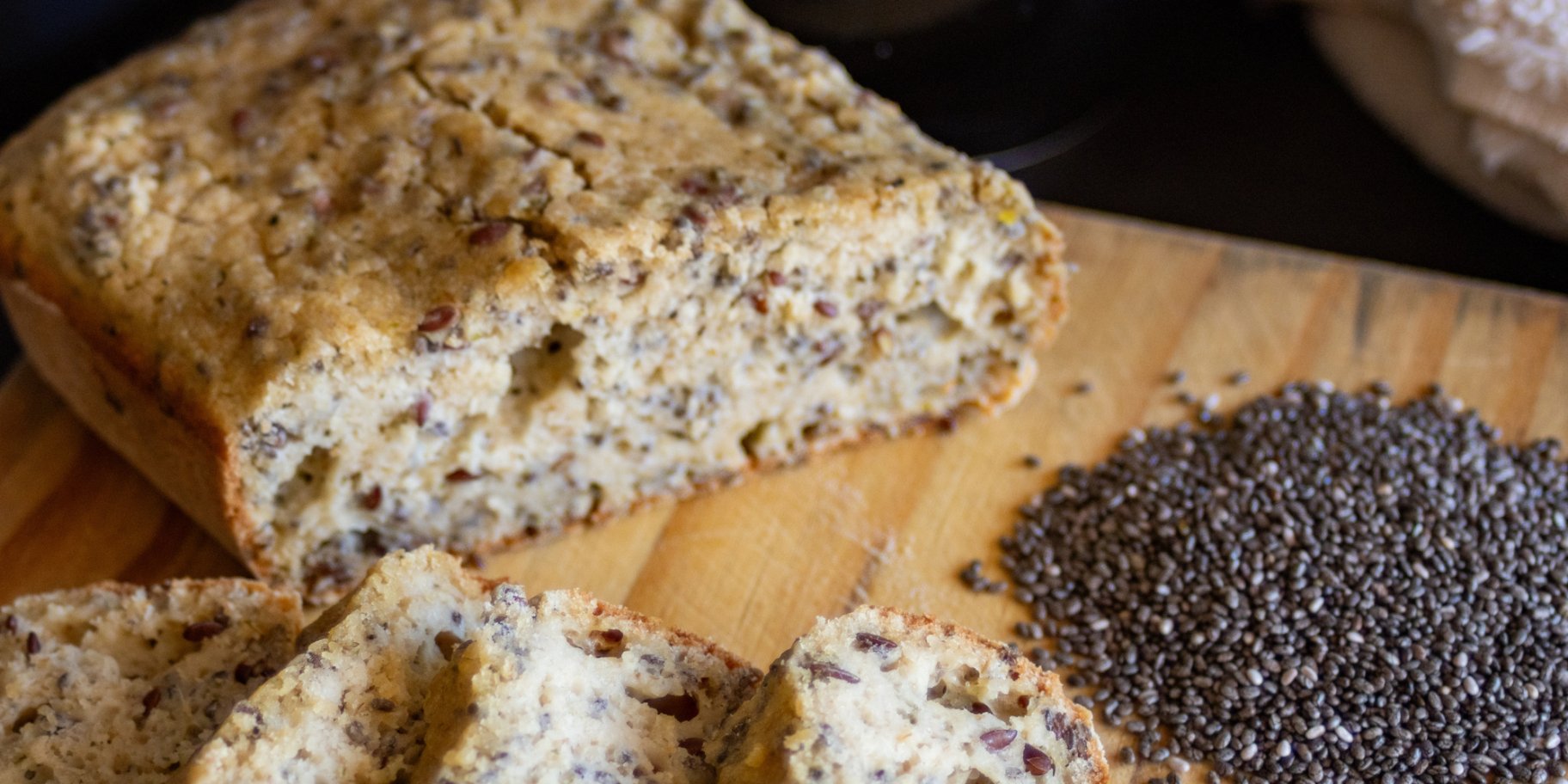 Хліб із яєчних білків з насінням чіа