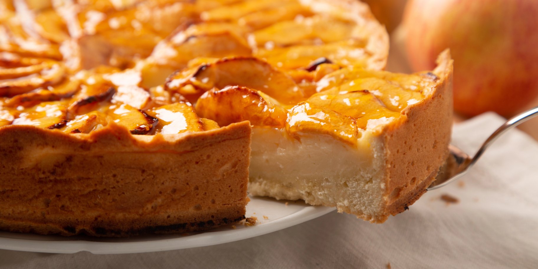 Яблучний пиріг Пломбір