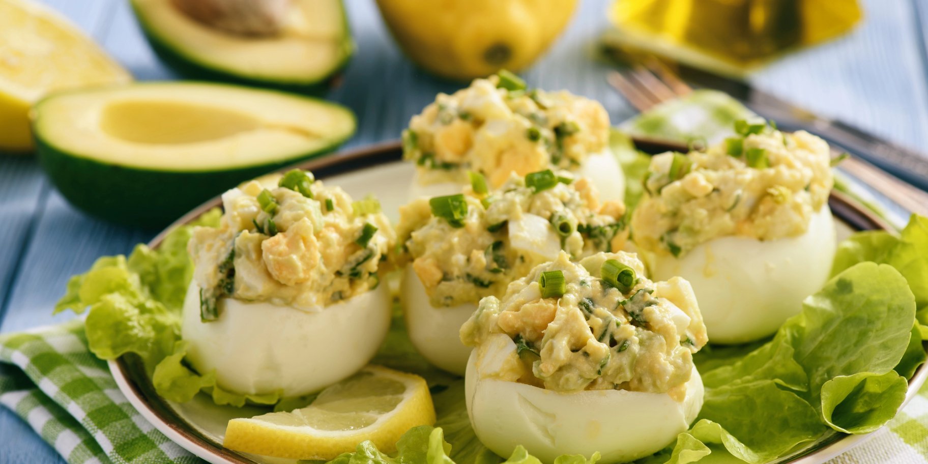 Фаршировані яйця з грецьким йогуртом