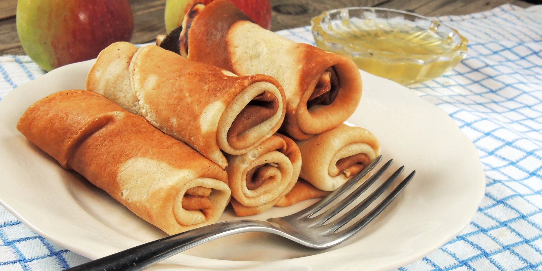 Млинці з яблуками