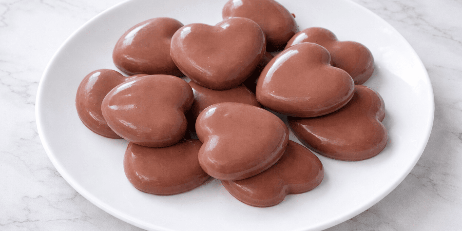 Шоколадний пудинг у формі серця