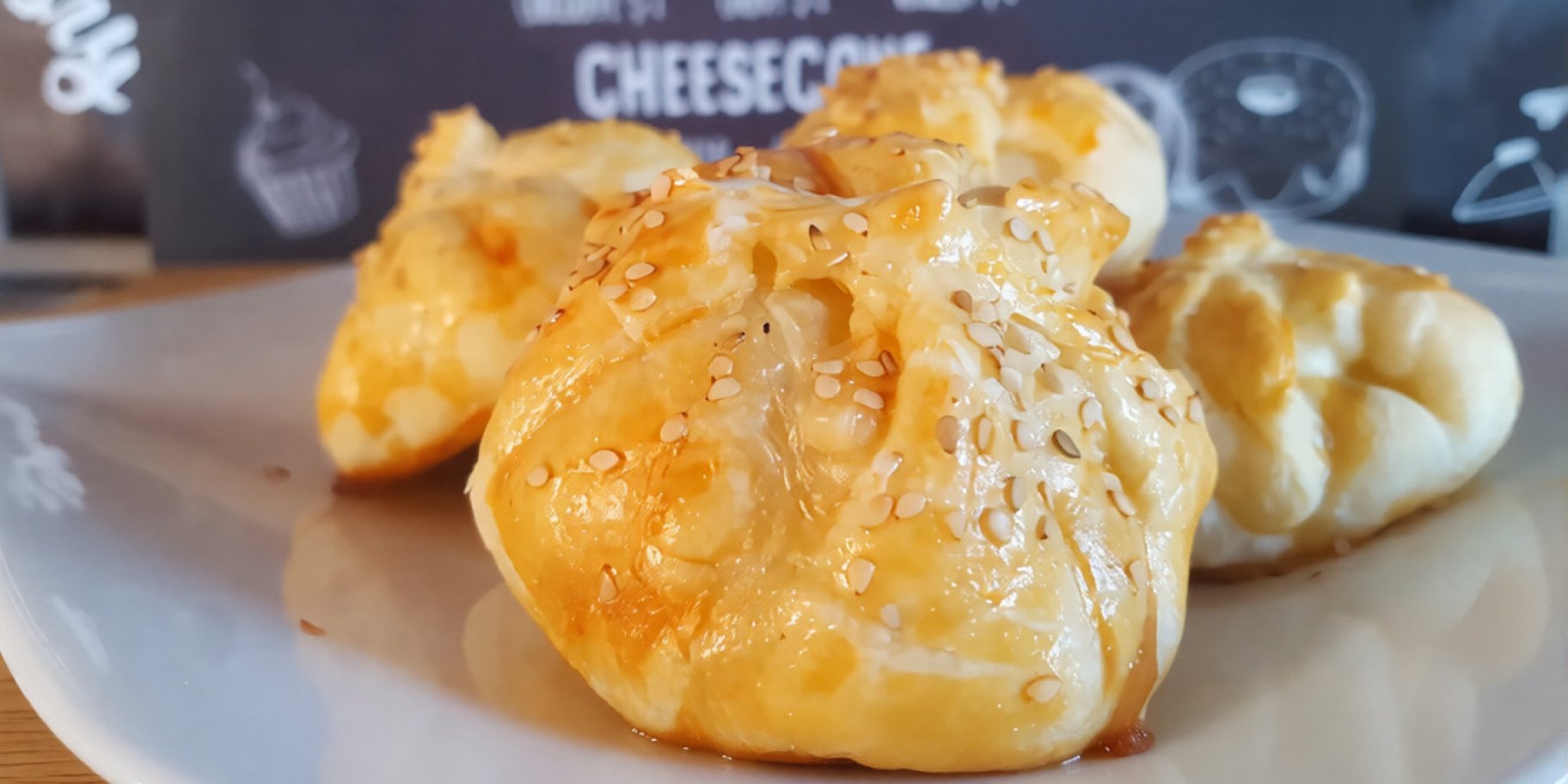 Листкові булочки з куркою