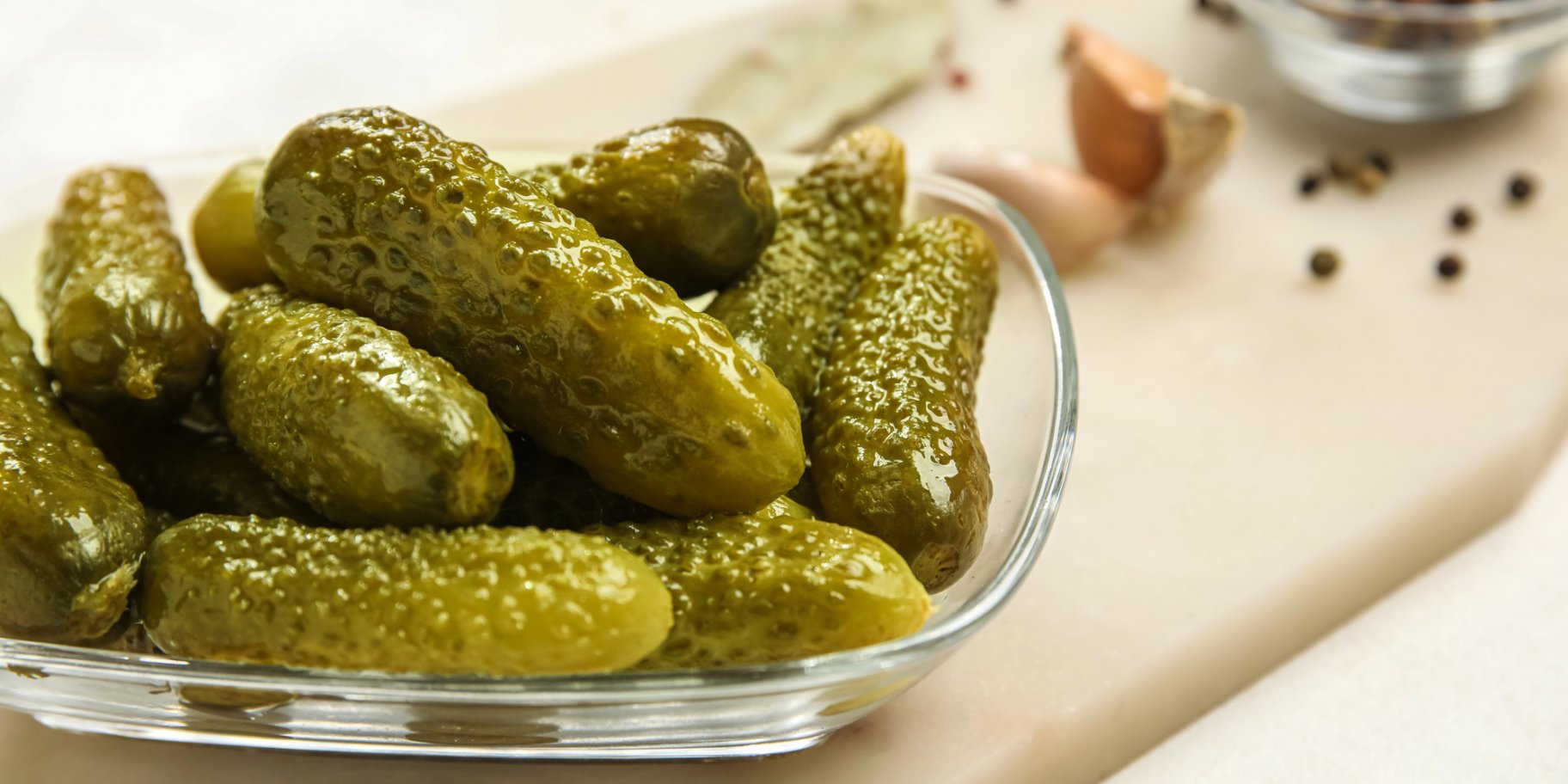 Бочкові огірки