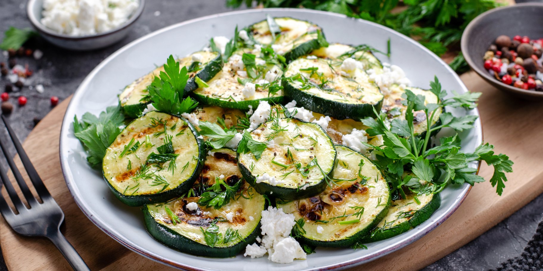 Салат з огірком-гриль і фетою