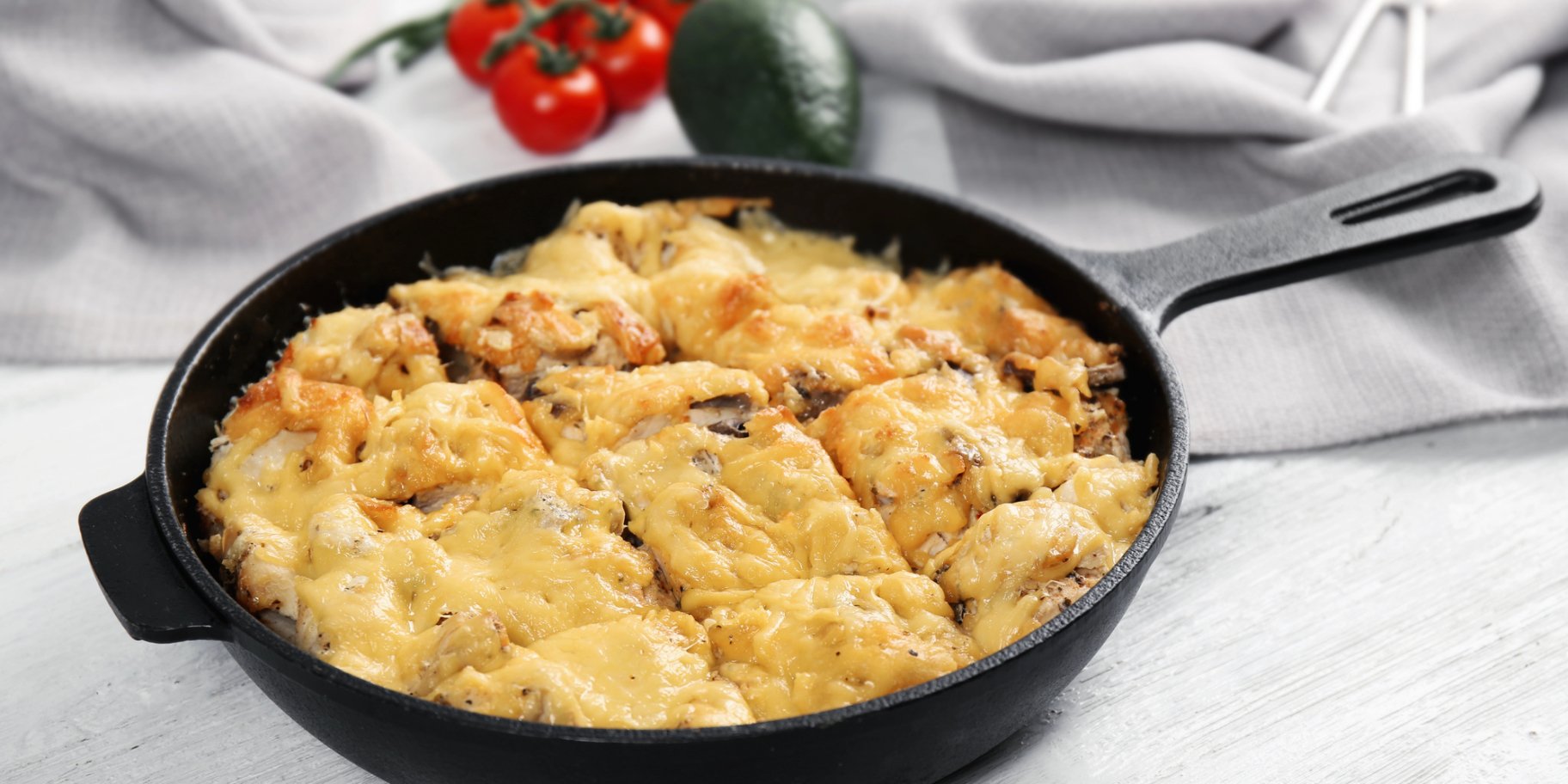 Індича печінка запечена з овочами та сиром