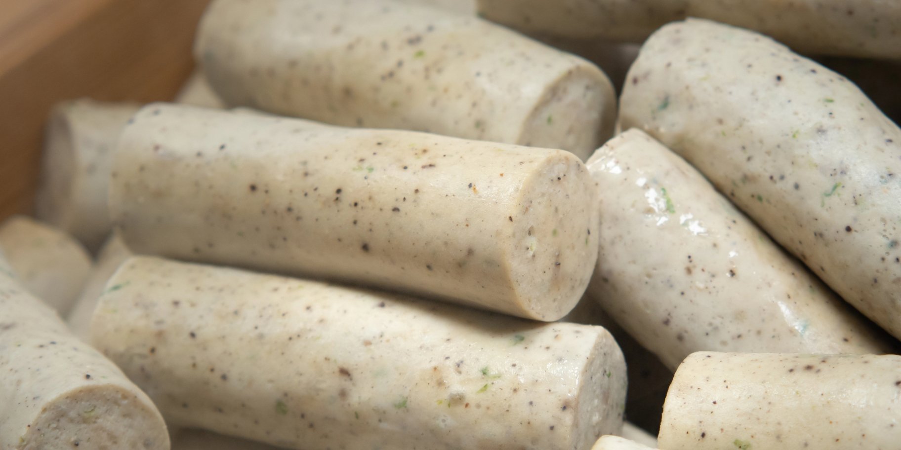 Домашні молочні сосиски