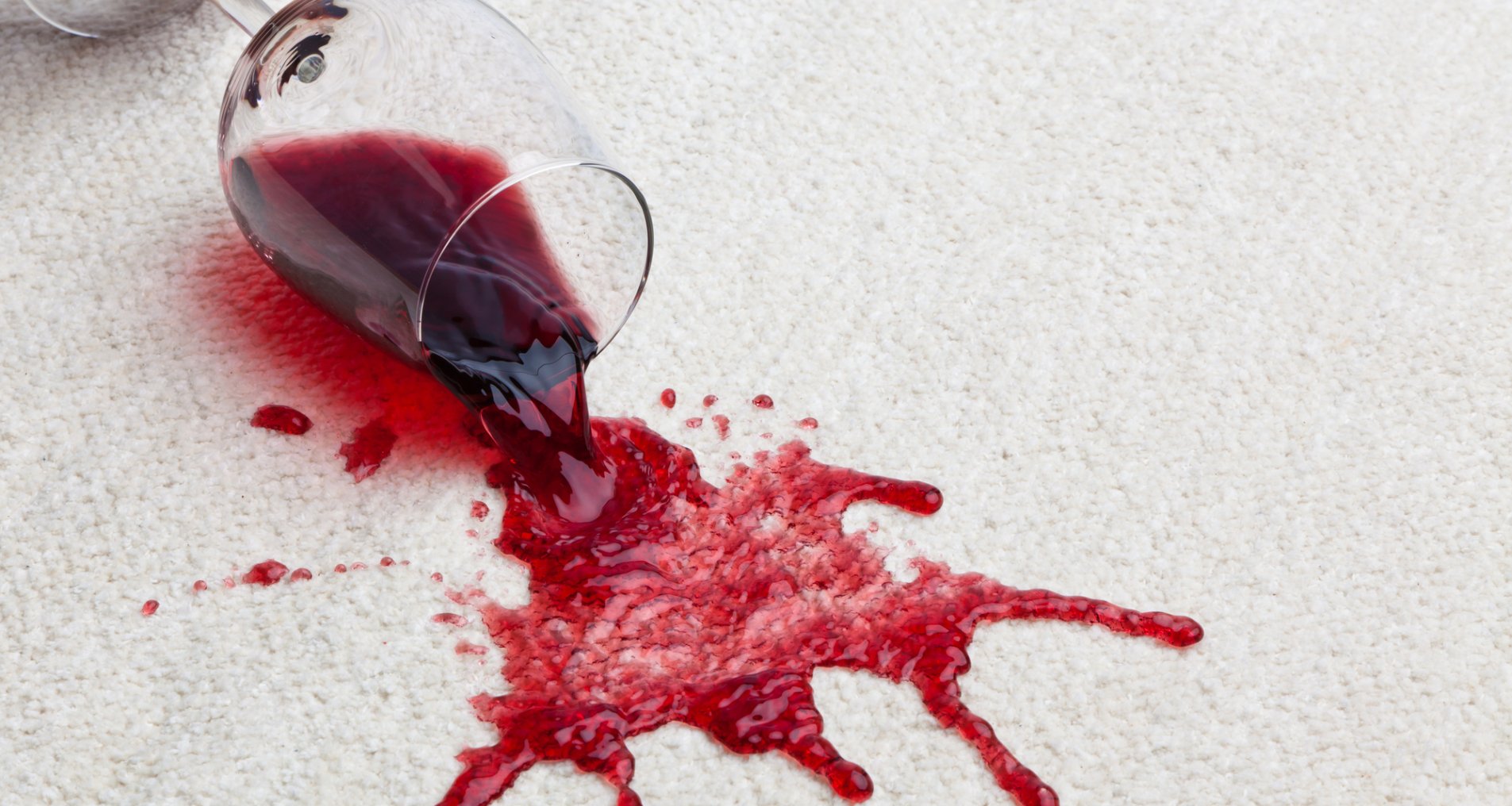 Как избавиться от пятна от вина