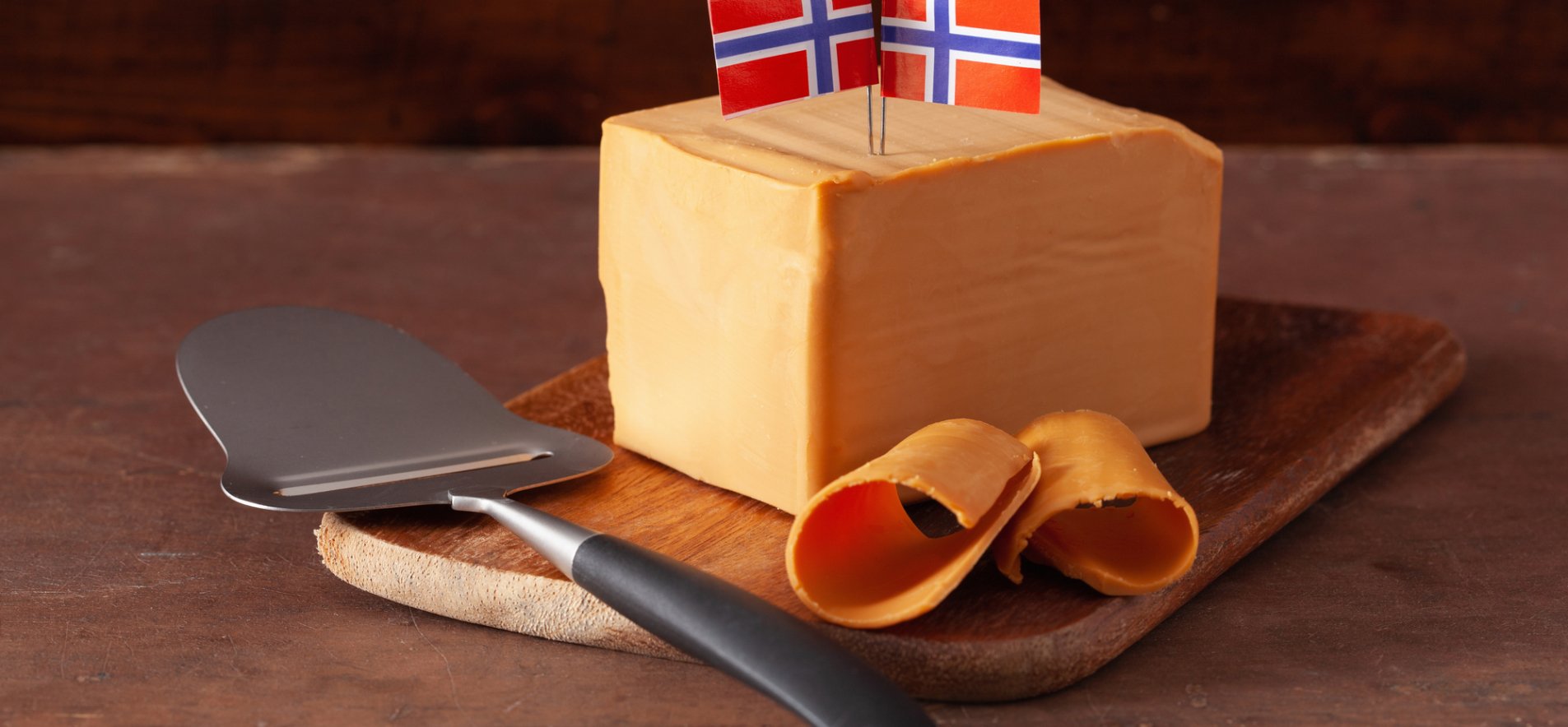 норвезький коричневий сир