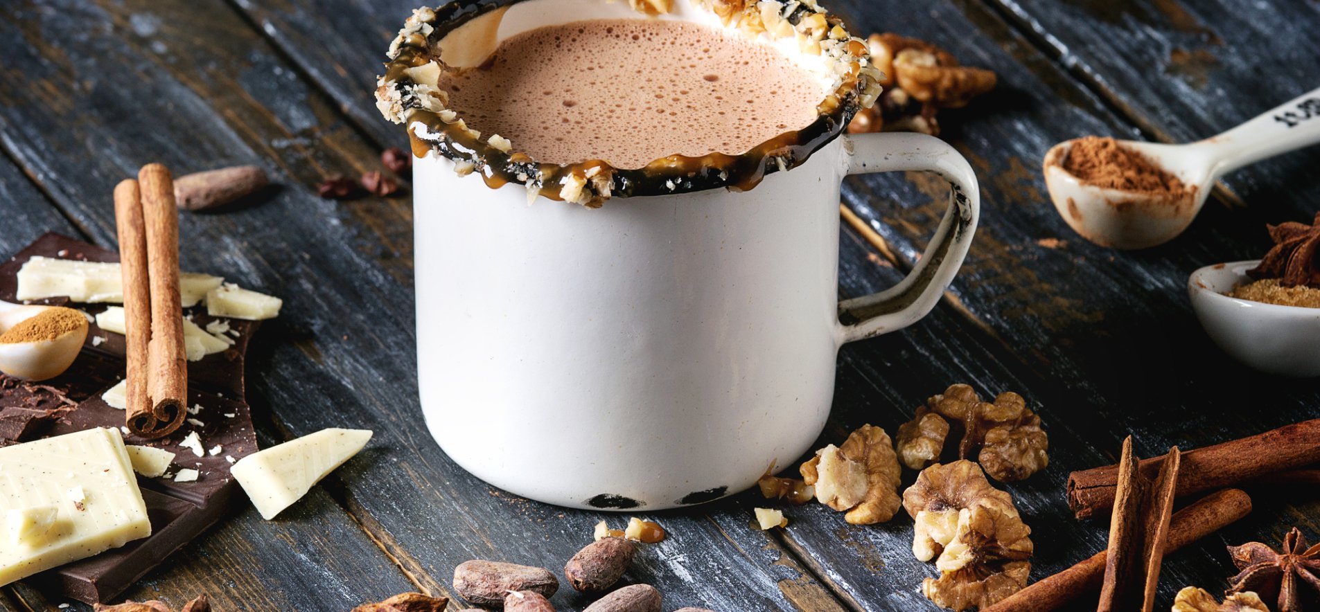 гарячий какао-шоколад з коньяком