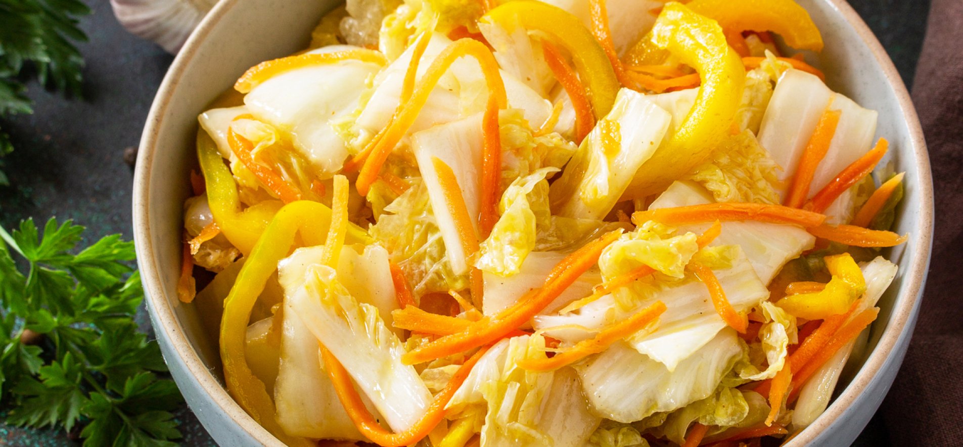 Вкусные салаты с пекинской капустой: ТОП-20 рецептов!
