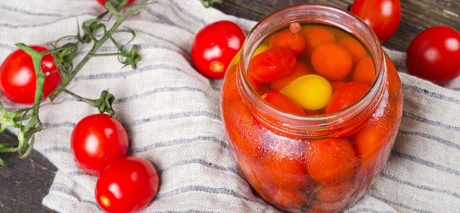 Консервированные свежие помидоры – кулинарный рецепт