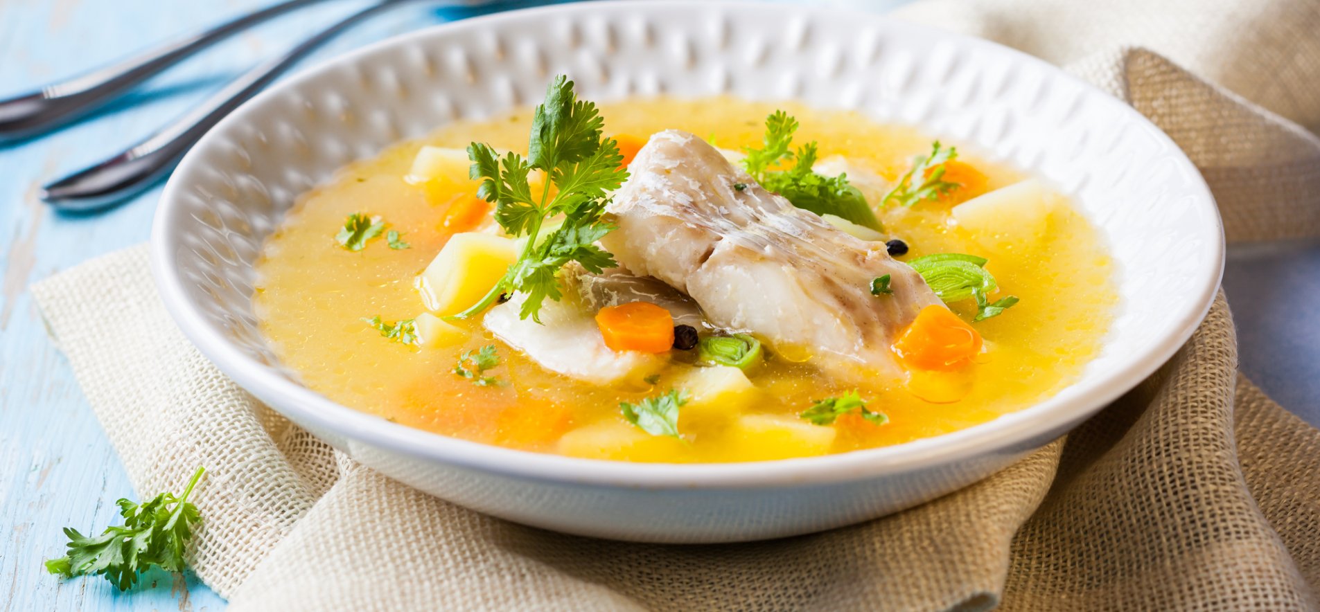 Рыбный суп из трески и овощей
