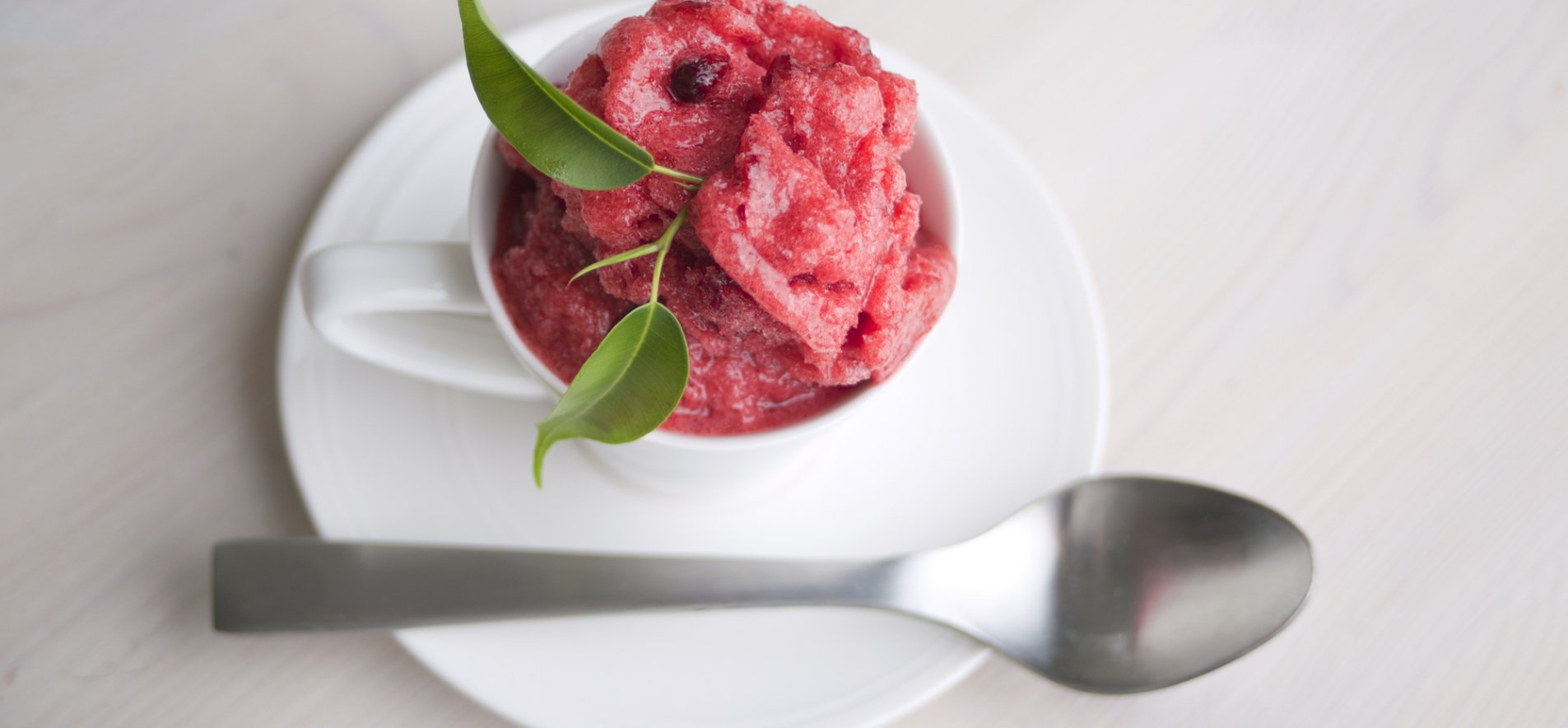 Кремолато — самый простой итальянский десерт из 2-х ингредиентов