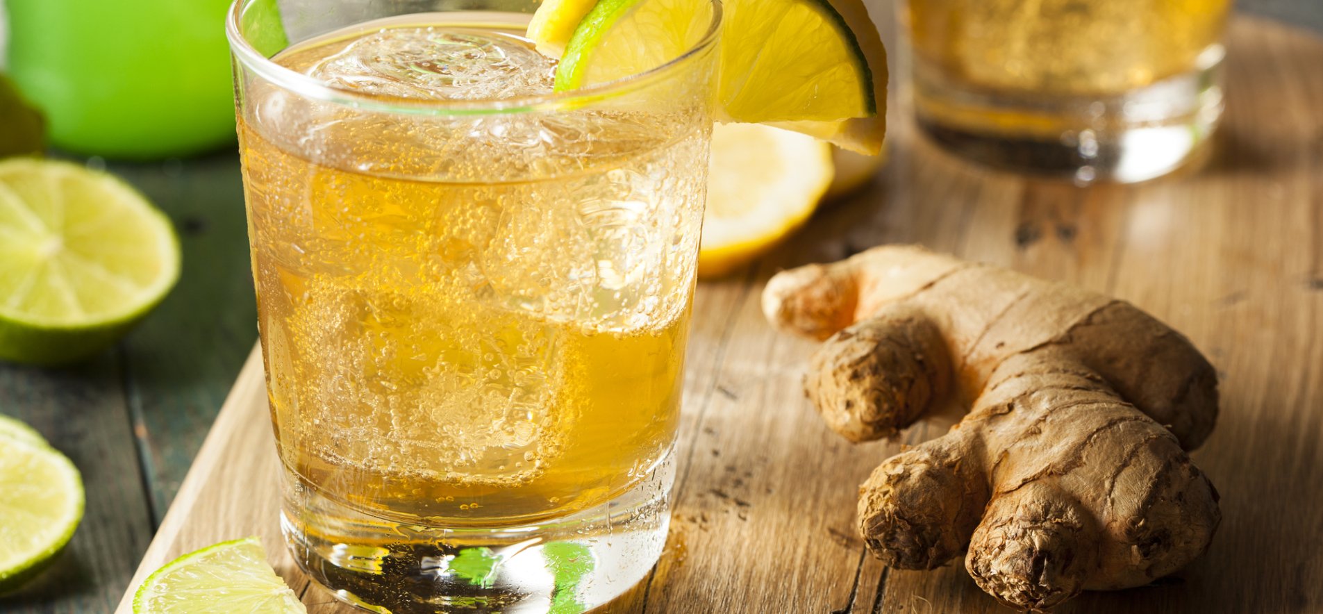 Пивной коктейль с виски и лимонным соком