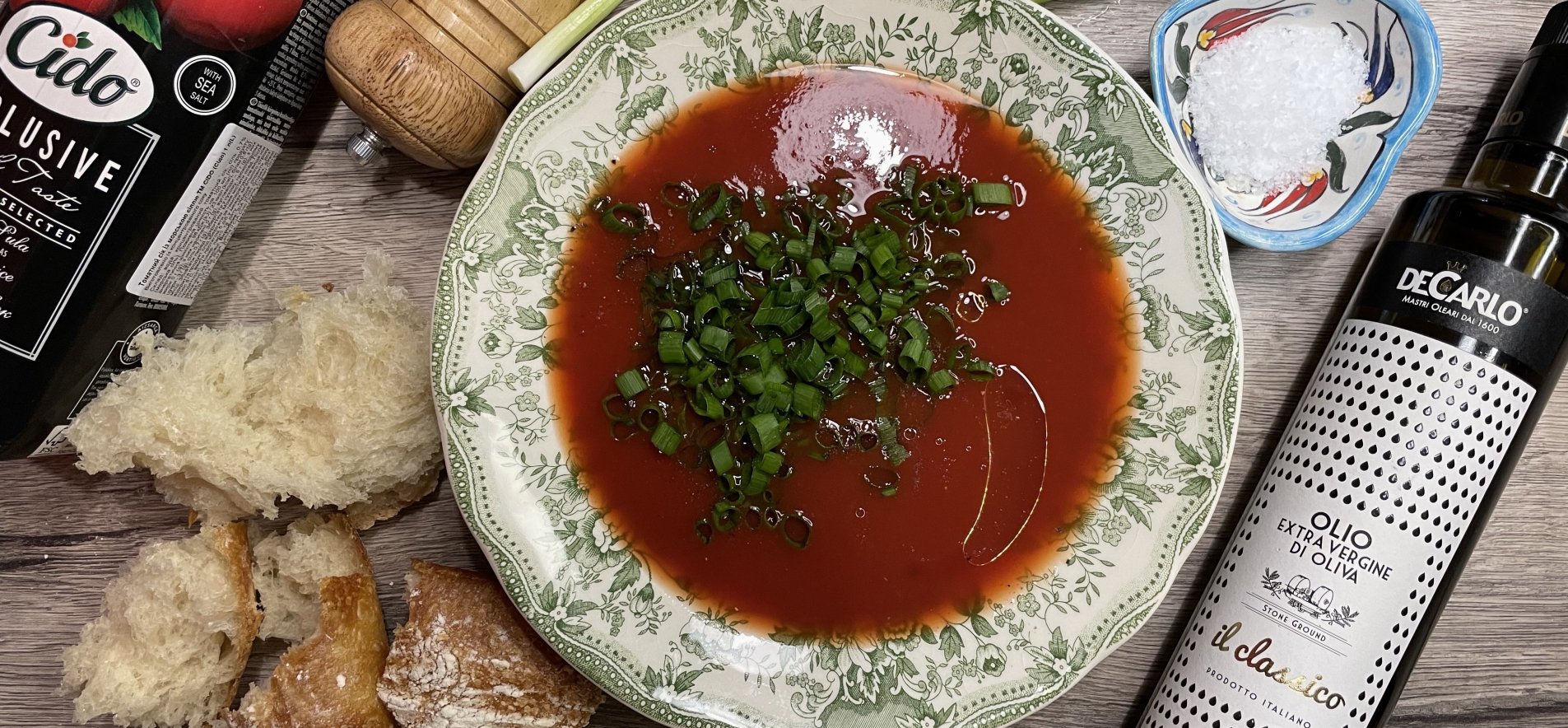холодний томатний суп