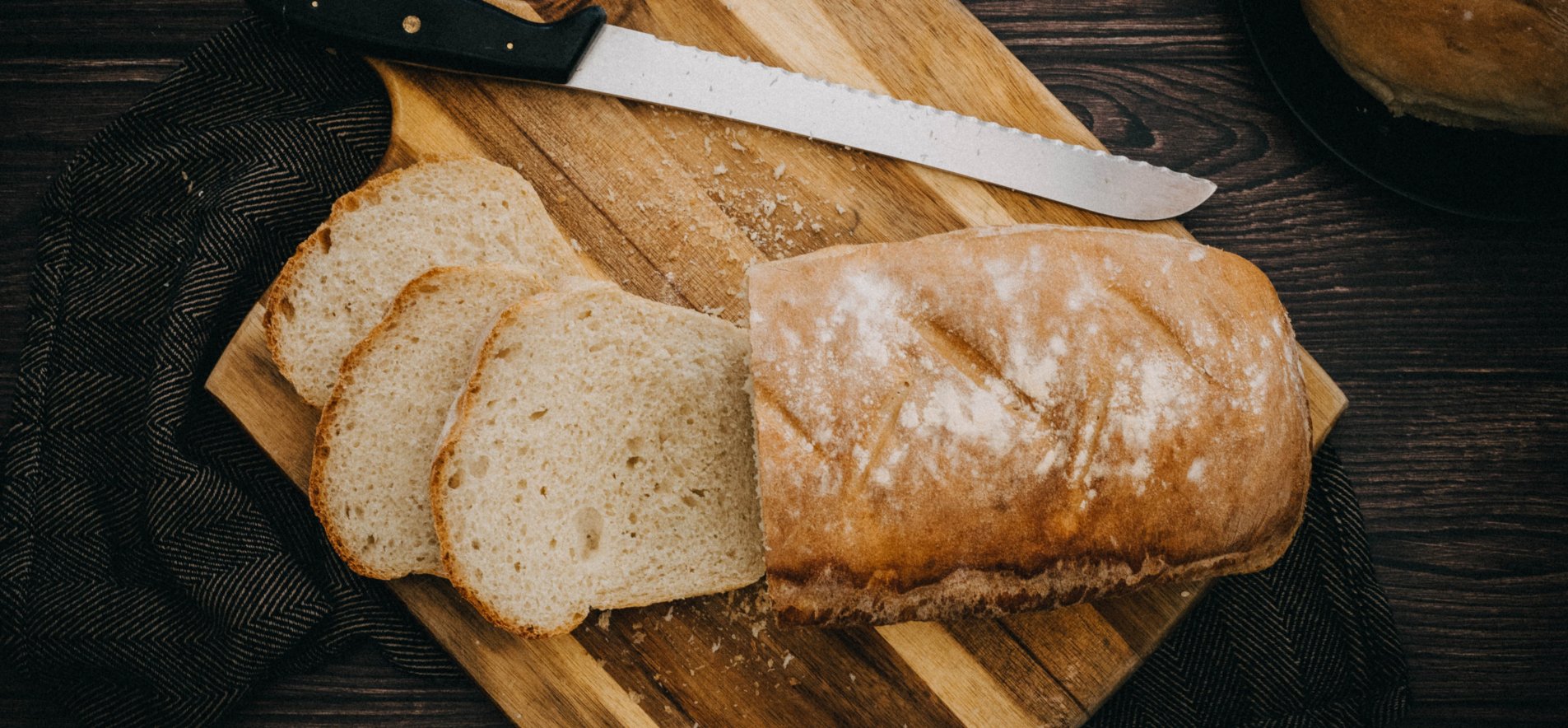 Что сделать c черствым хлебом: 4 варианта для бережливой хозяйки