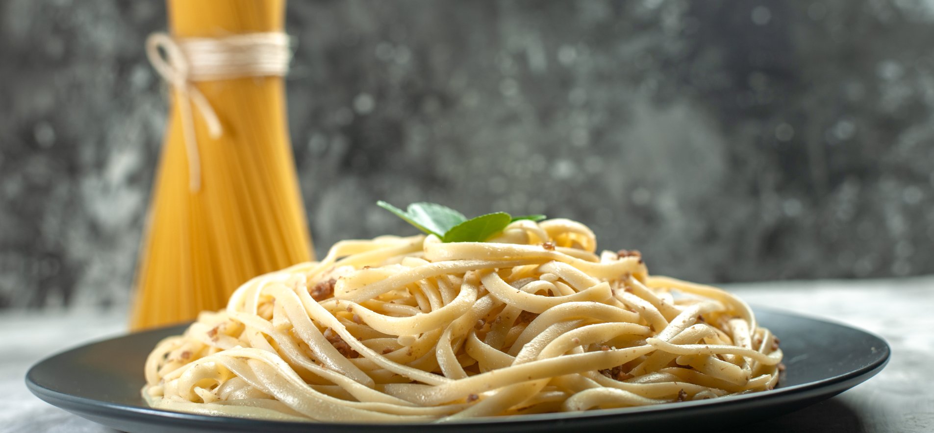 Спагеті з сиром