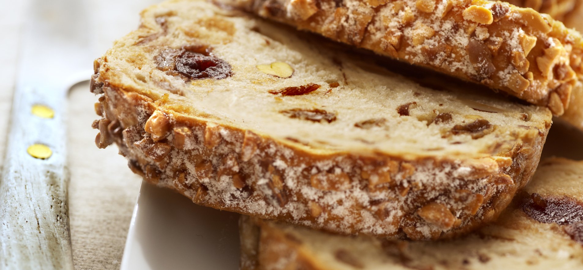 Хліб з цибулею і горіхами - рецепт