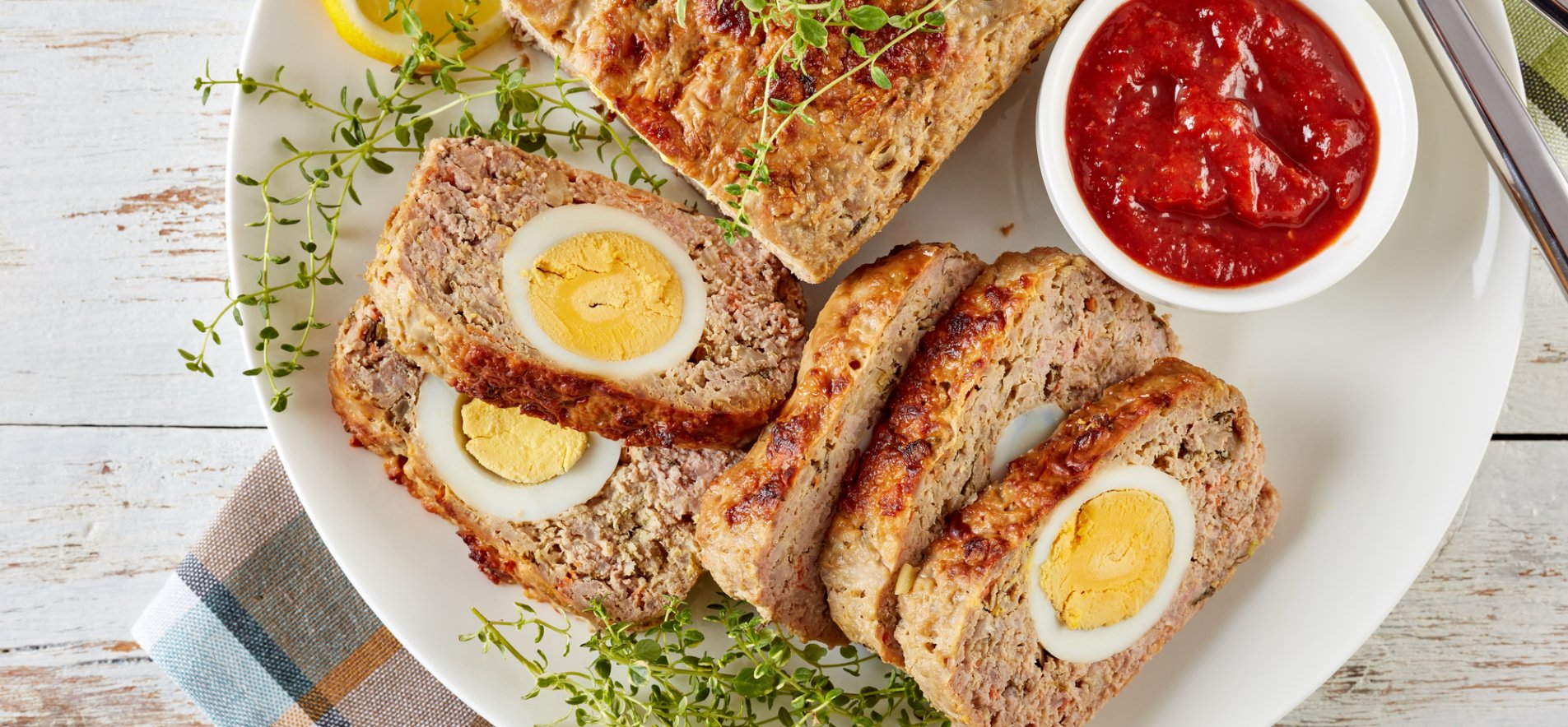 Мясной хлеб (Митлоф) с яйцом - Рецепт