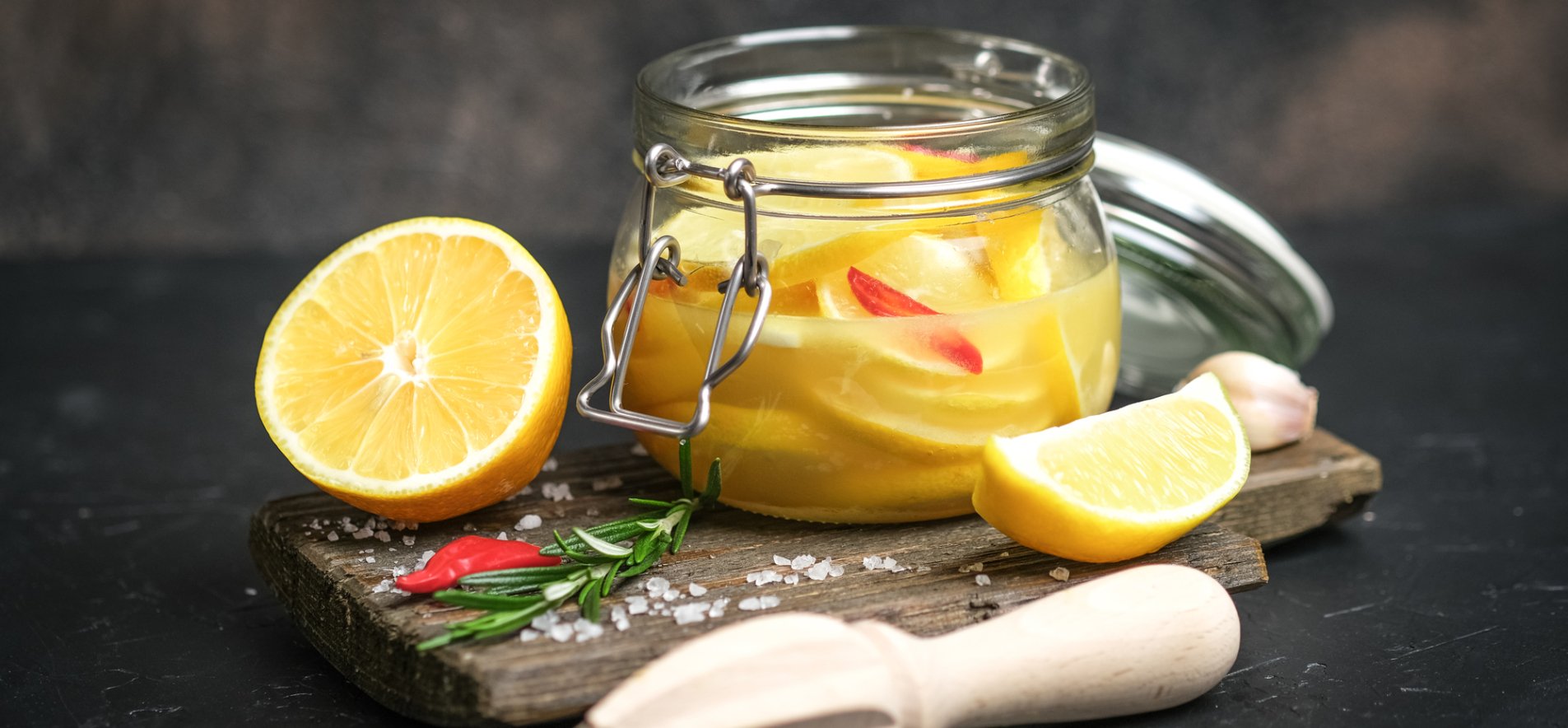 Консервовані лимони в олії