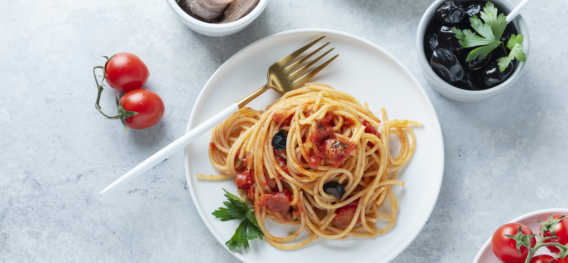 Спагетти с соусом путанеска: рецепт