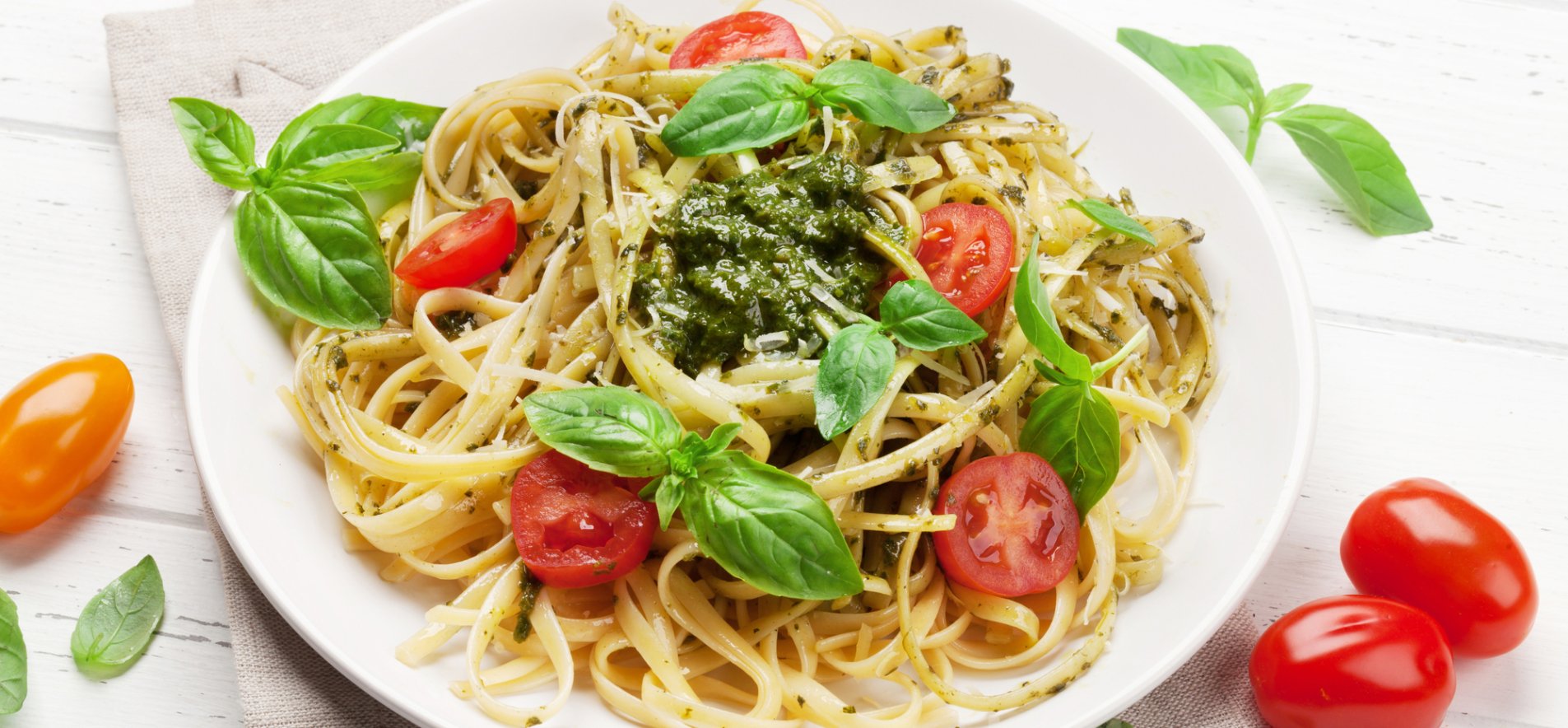 Спагетти с песто и черри рецепт