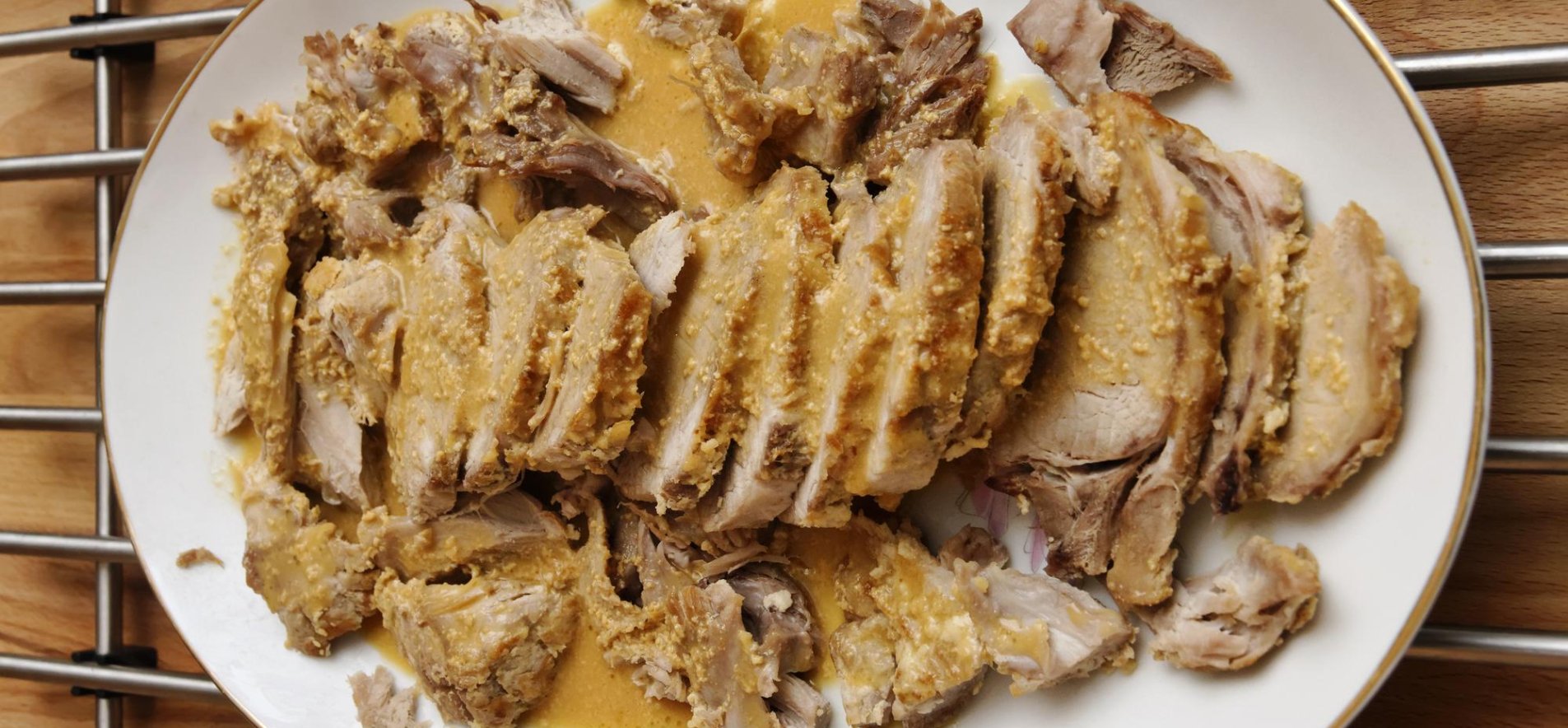 Рецепт: Свиная корейка на угольном гриле (видео) - Гриль и барбекю