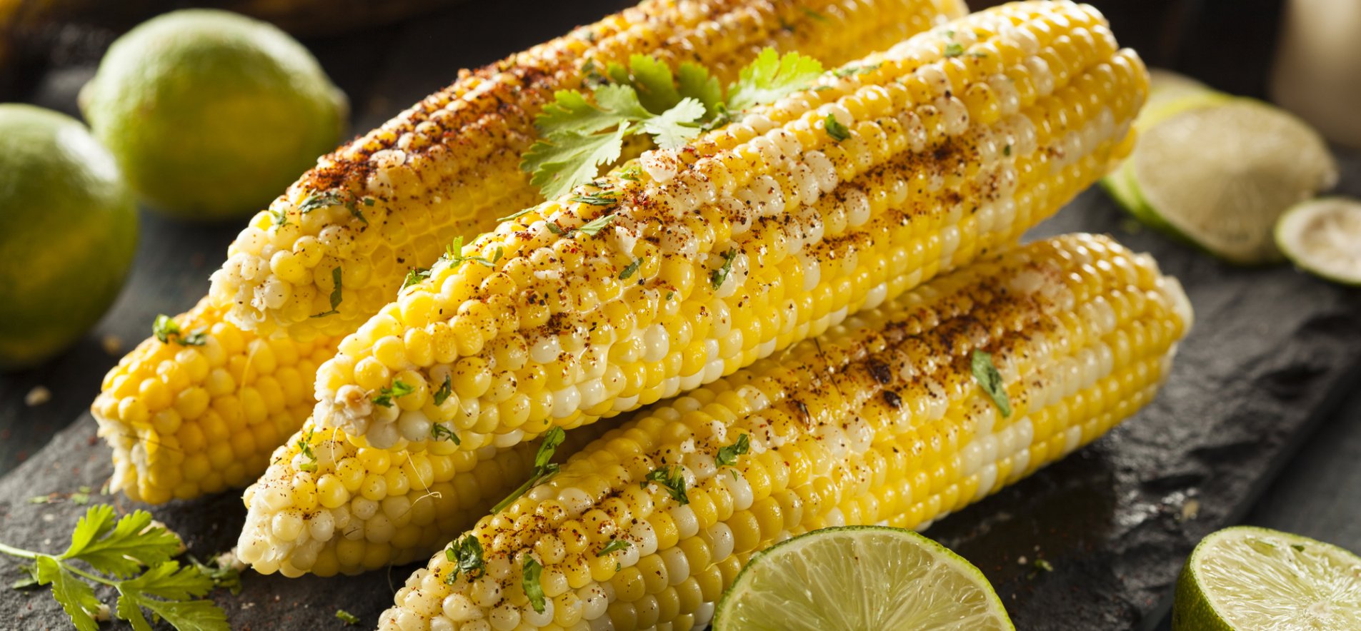 Кукуруза. Вареная кукуруза. Кукуруза початок. Перуанская кухня с кукурузой. Рецепт из свежей кукурузы