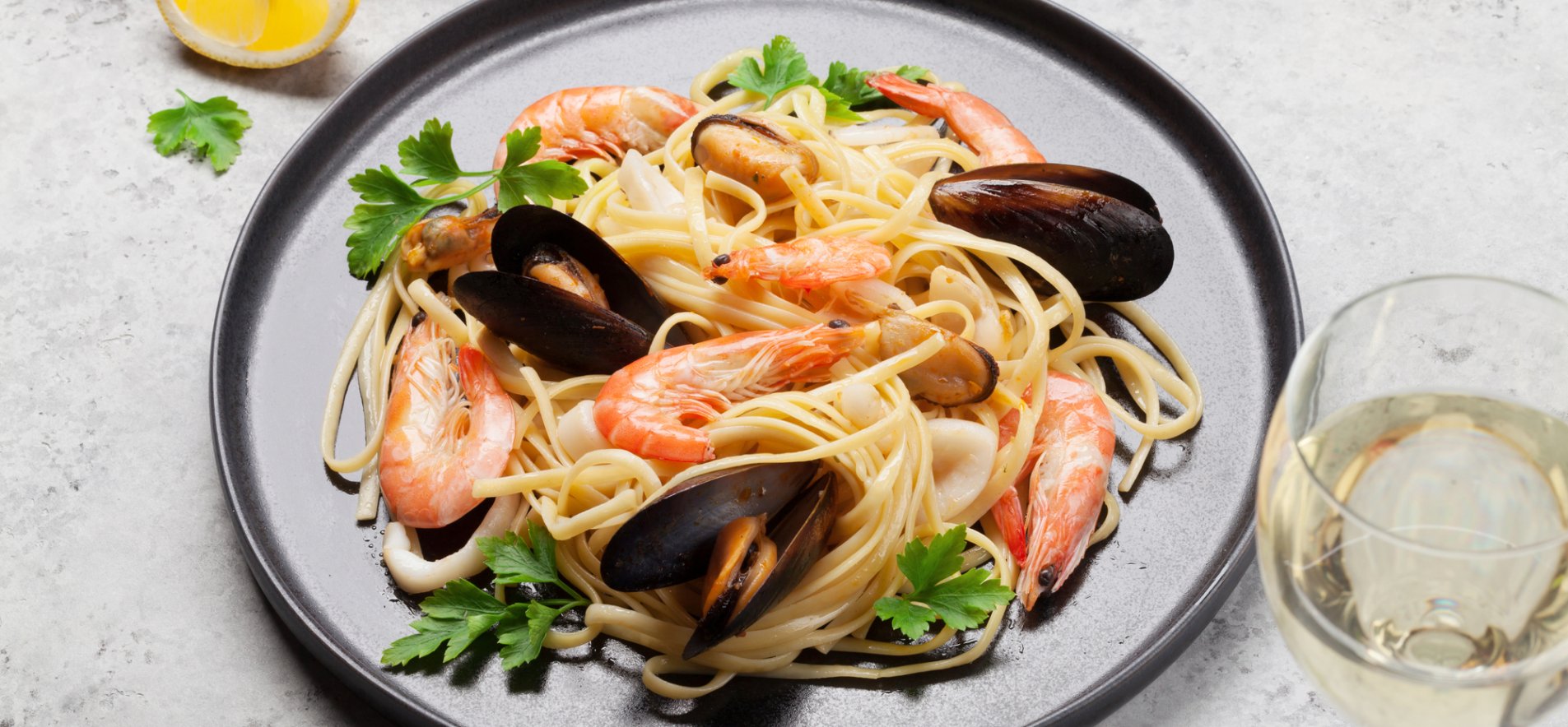 Как приготовить Итальянская паста с морепродуктами рецепт пошагово