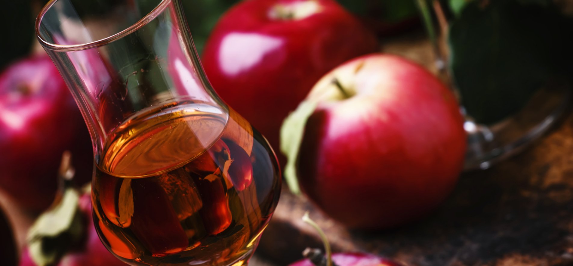 Домашнее яблочно-малиновое вино