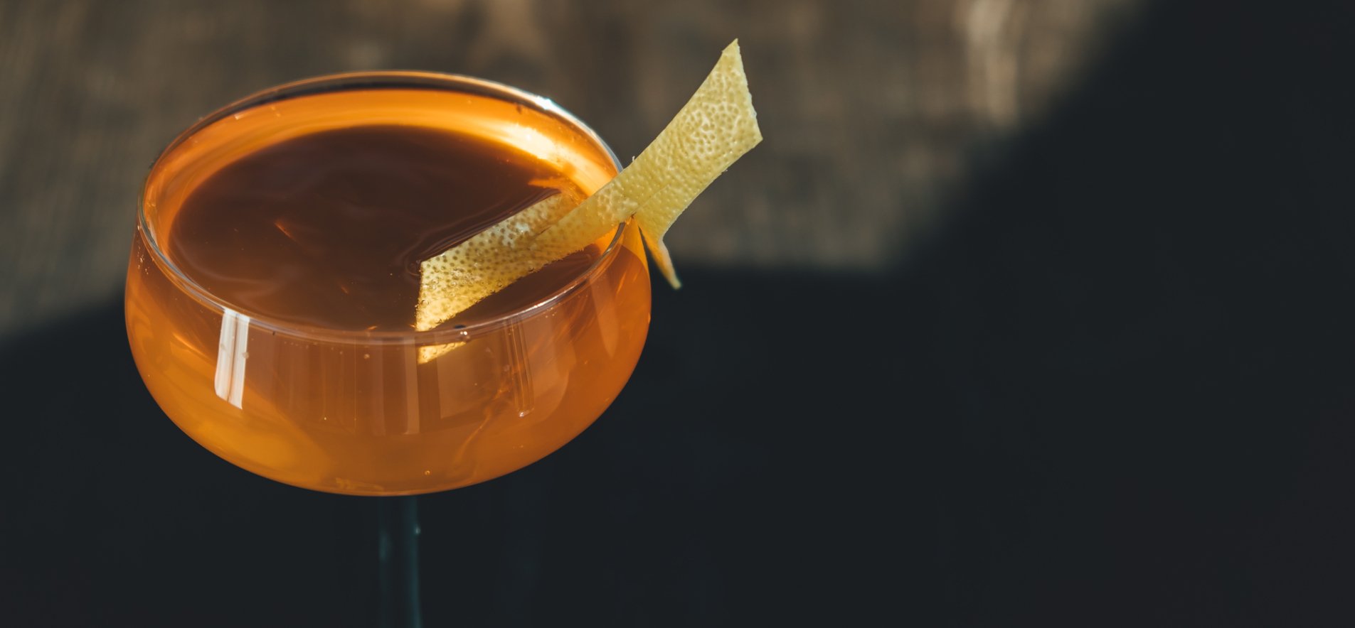 Seelbach — безумный коктейль из виски и игристого на Новый год