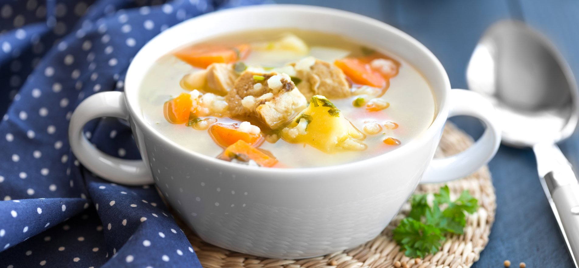 Еда для души: куриный суп с рисом