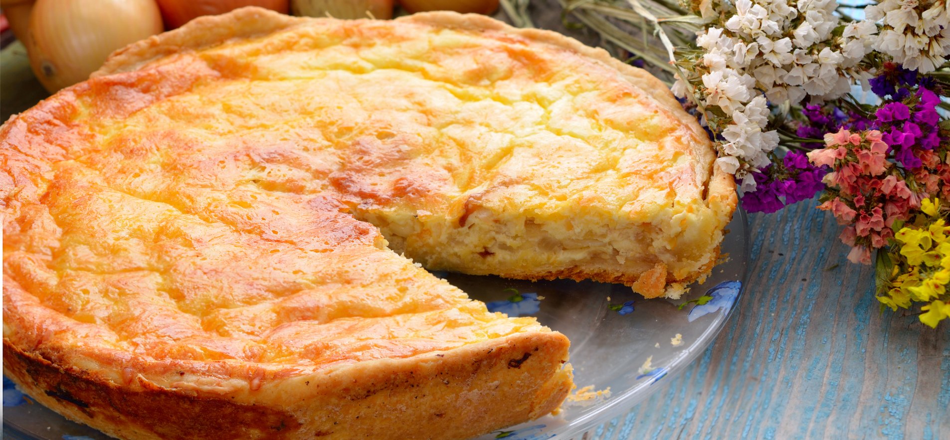 Сырный пирог с луком: рецепт и секреты приготовления