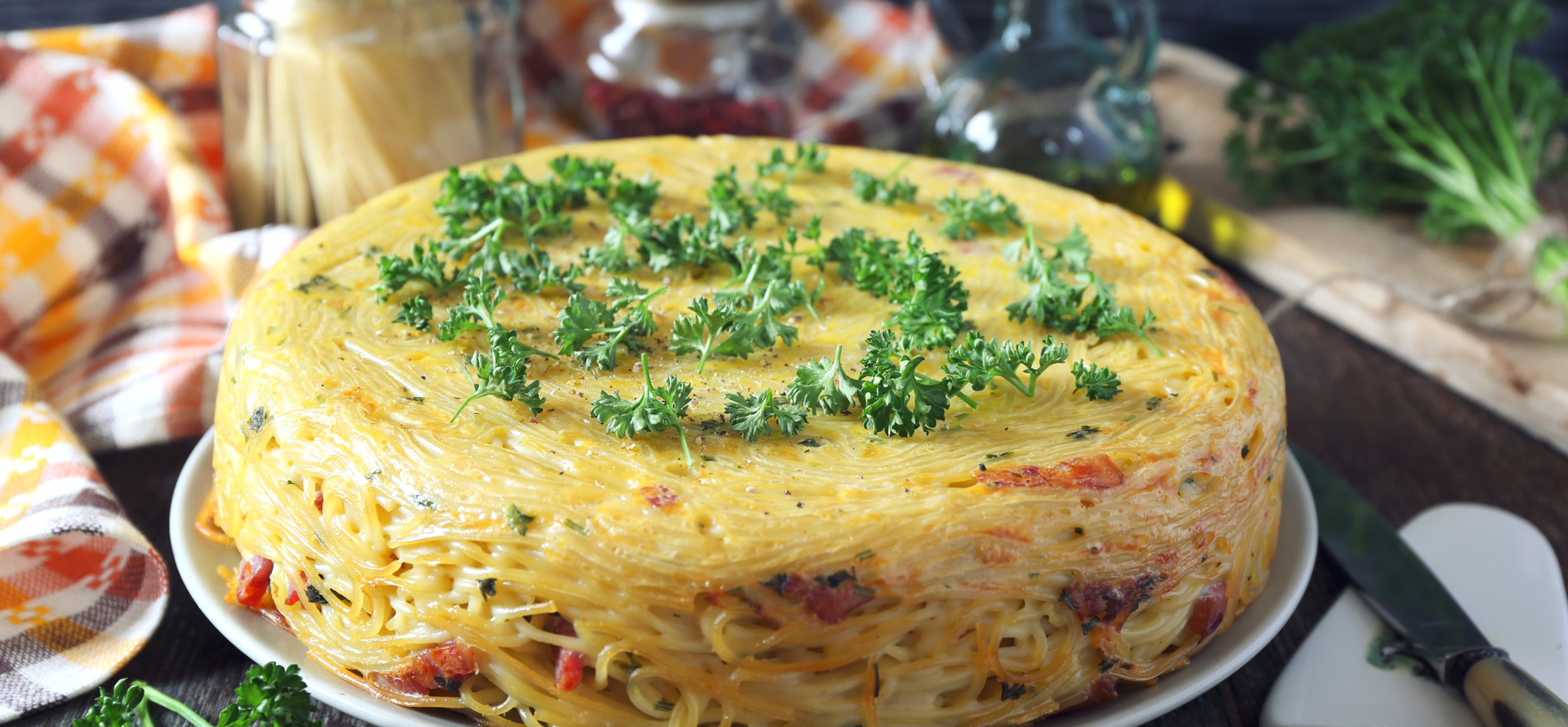 Пирог с макаронами