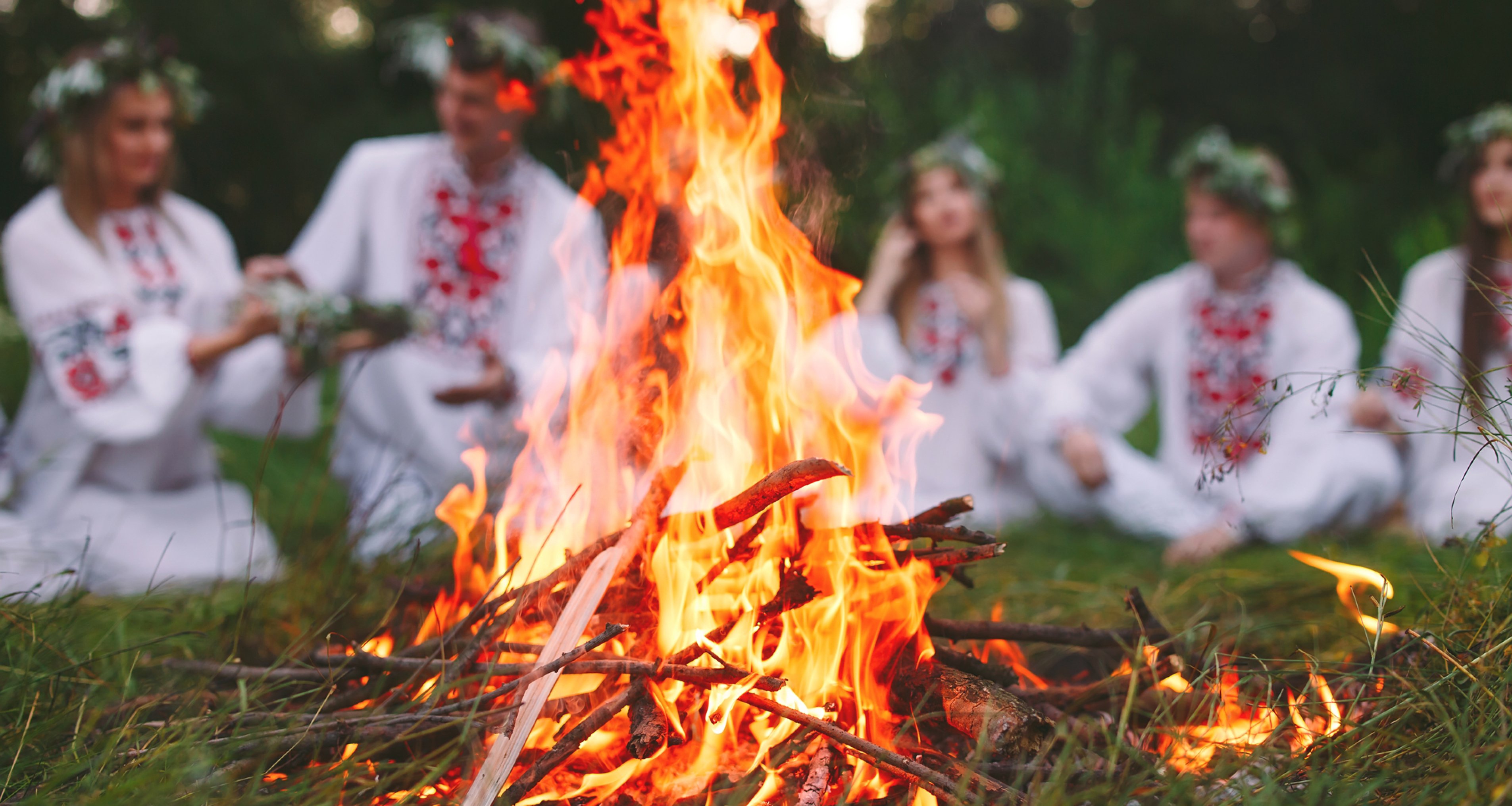 Ивана купала праздник в язычестве. Старинный праздник ивана купалы. С праздником ивана купала. Празднование дня ивана купалы. С праздником ивана купала.