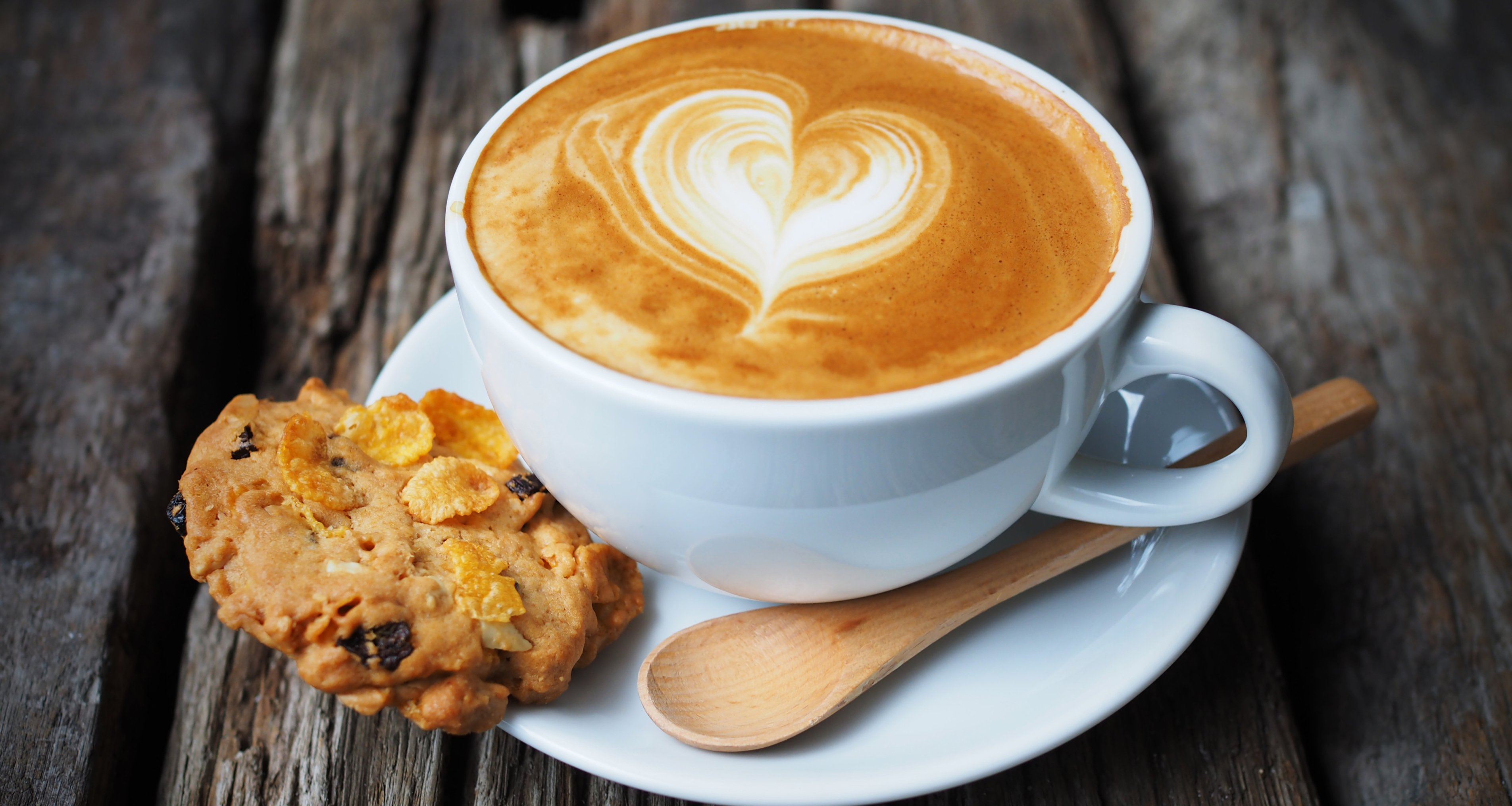 Cappuccino cookie. Кофе капучино. Пенка капучино. Чашка капучино. Капучино с корицей.