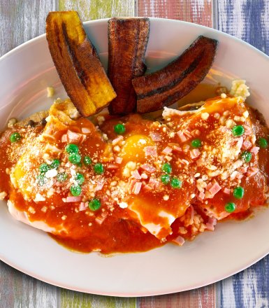 Huevos Motulenos