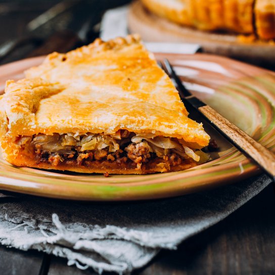 Пиріг з капустою закритий