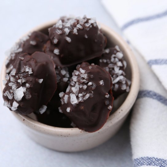 Кульки з арахісової пасти та шоколаду