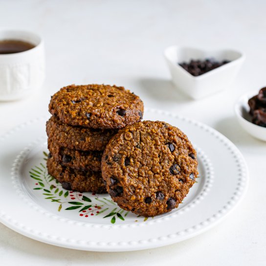 Протеїнове печиво з нутом, фініками та шоколадом