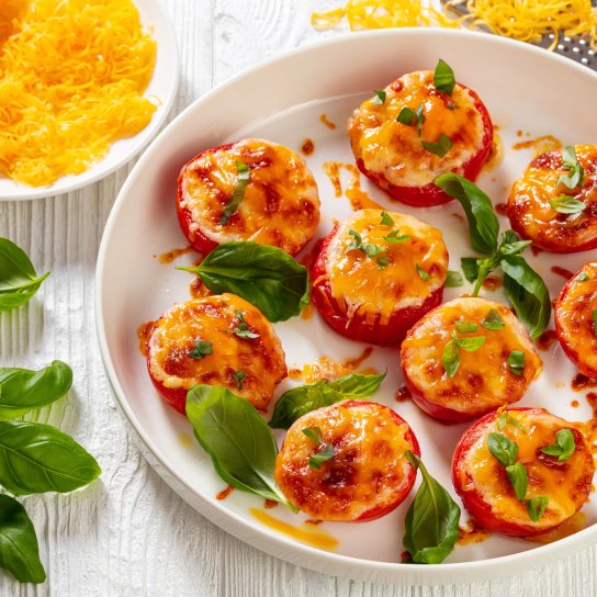 Запечені помідори з сиром
