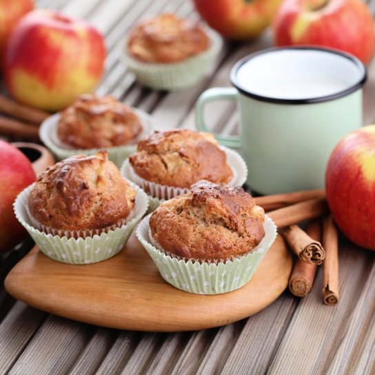 Цільнозернові мафіни з яблуком і корицею